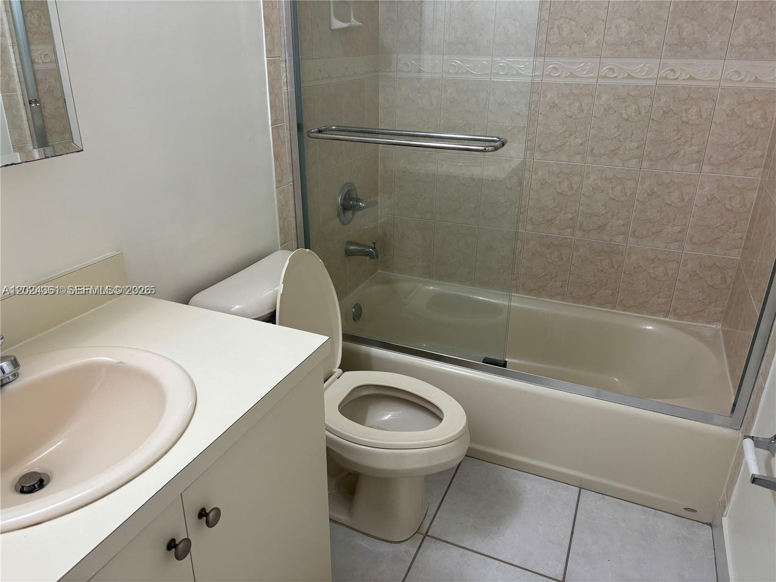 SPANISH TRACE CONDO · #M-18 in Miami - Photo 8