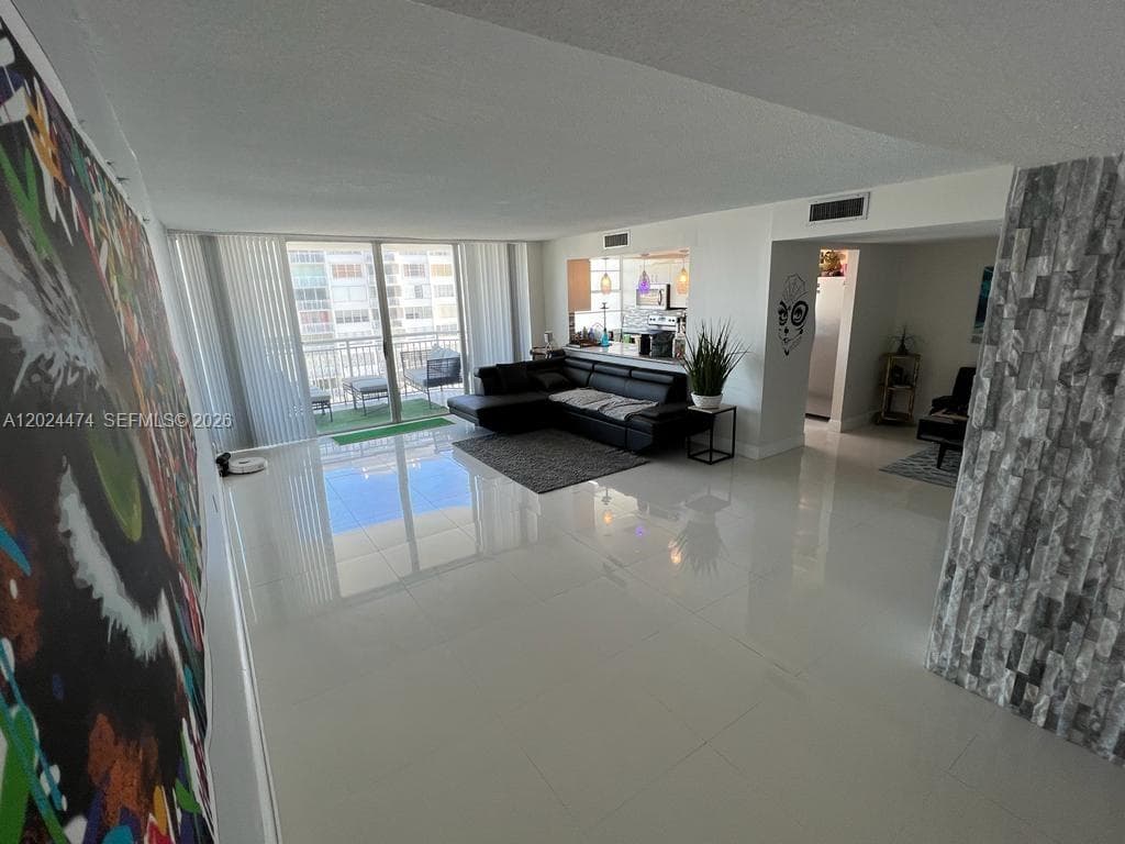 DEL PRADO CONDOMINIUM · #1404 in Aventura - Photo 6