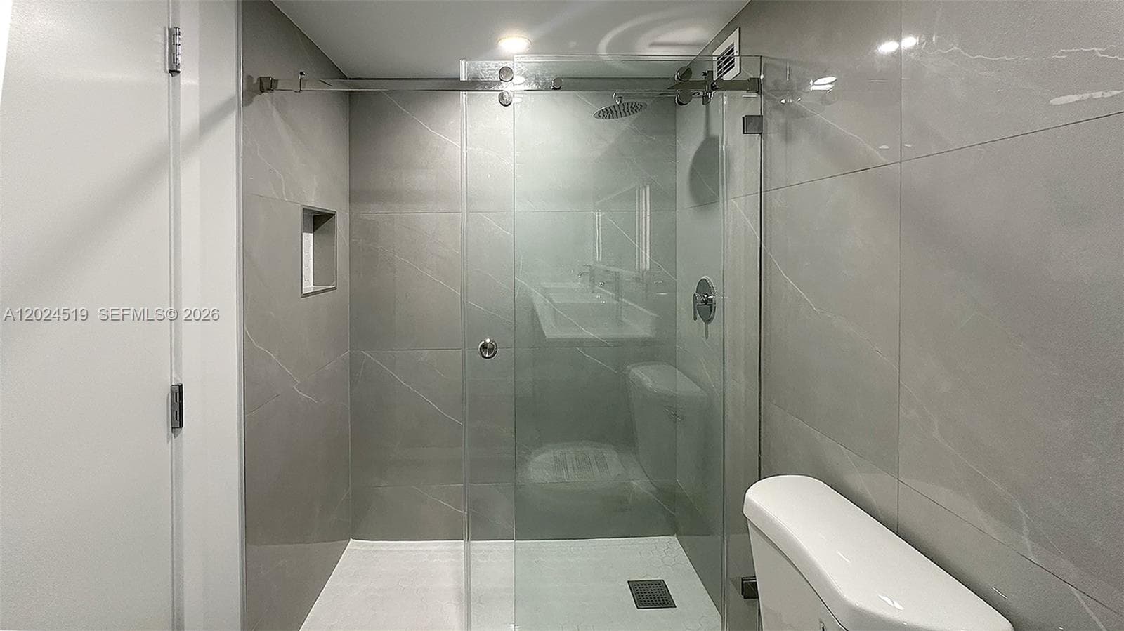 COMMODORE PLAZA CONDO · #701 in Aventura - Photo 11