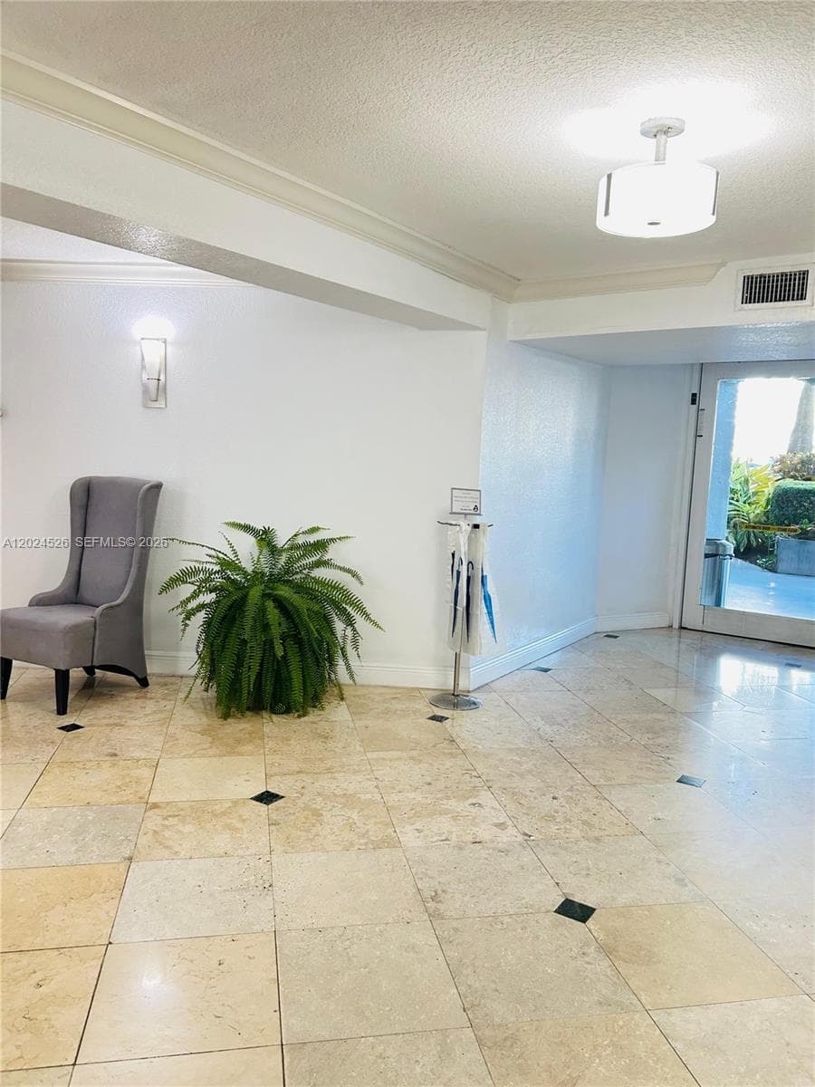 OCEANVIEW PARK CONDO · #912 in Hallandale Beach - Photo 15