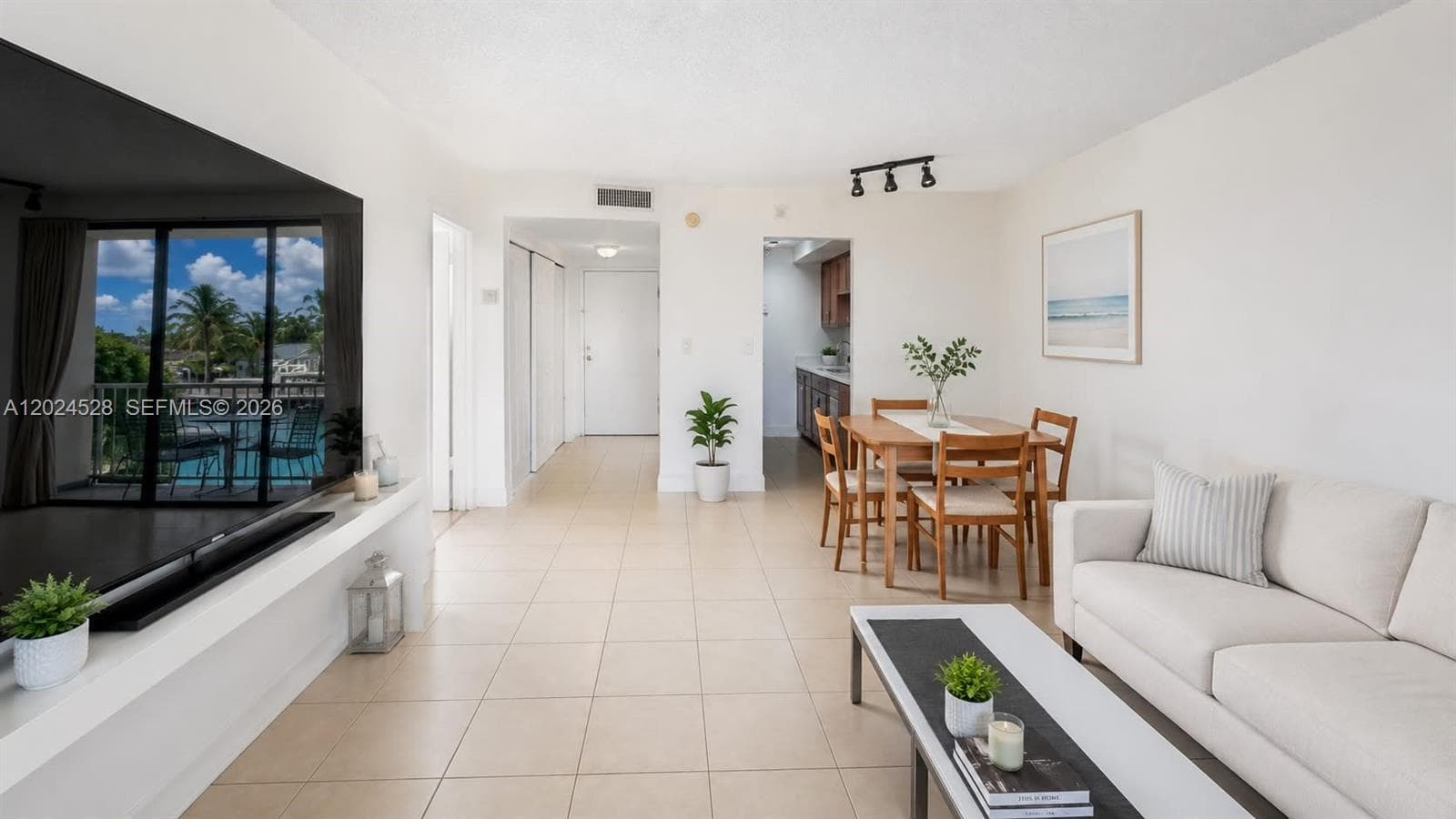 VECINO DEL MAR CONDO · #206 in North Miami - Photo 5