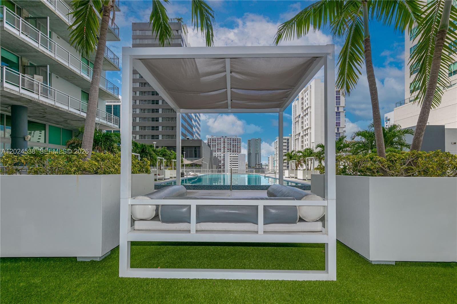 NEO VERTIKA CONDO · #PHII17 in Miami - Photo 27