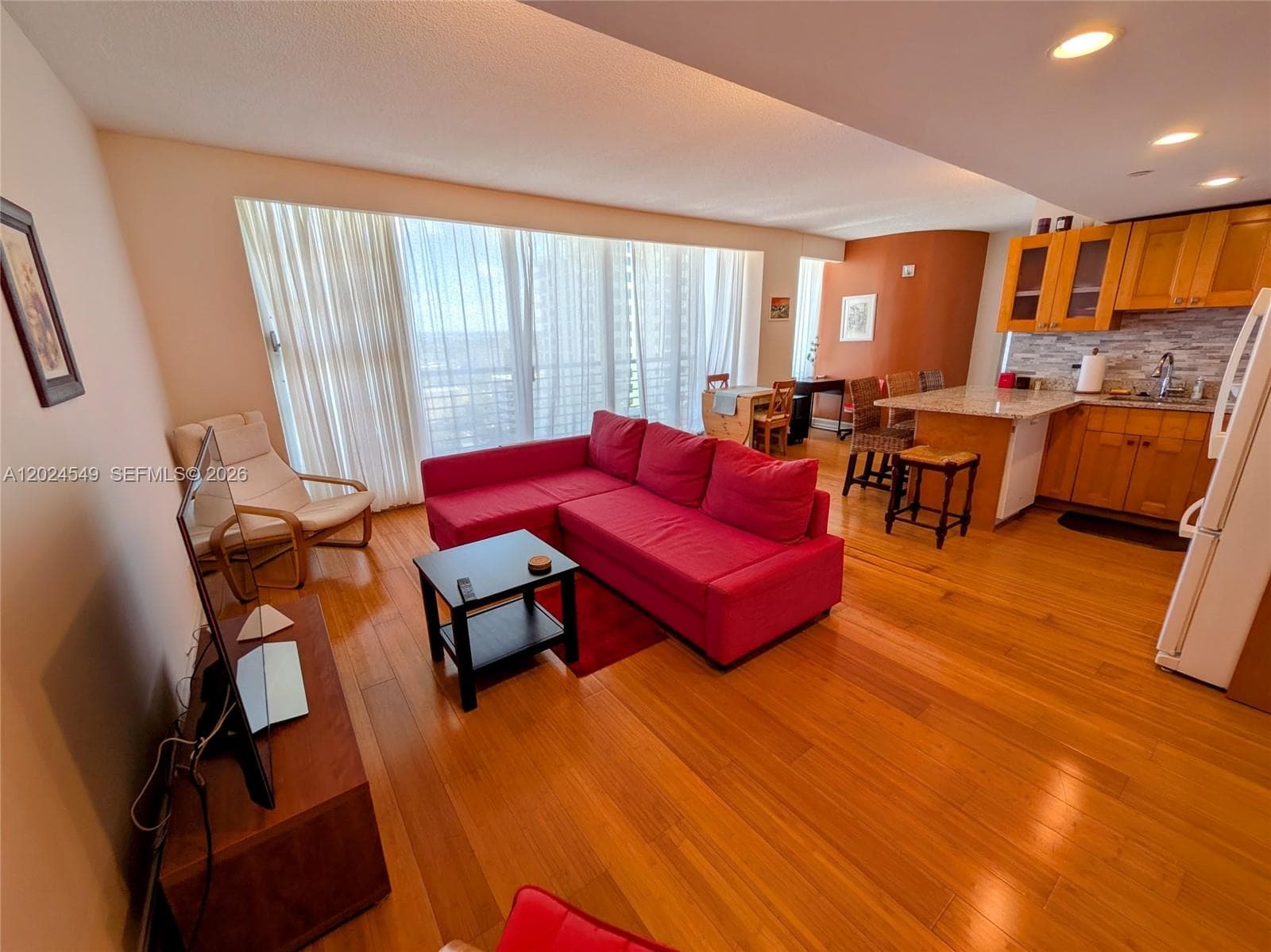 Home Tower Condo · #14D in Hollywood - Photo 3