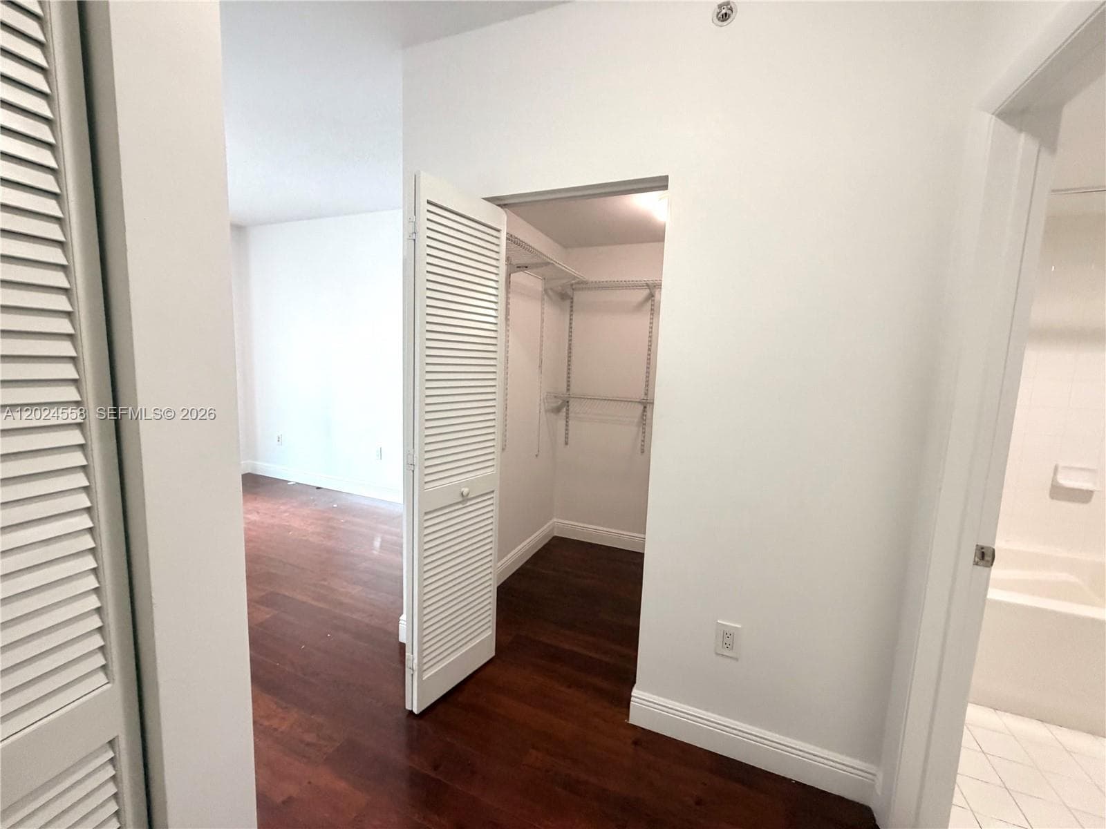 DOWNTOWN DADELAND CONDO N · #303 in Miami - Photo 7