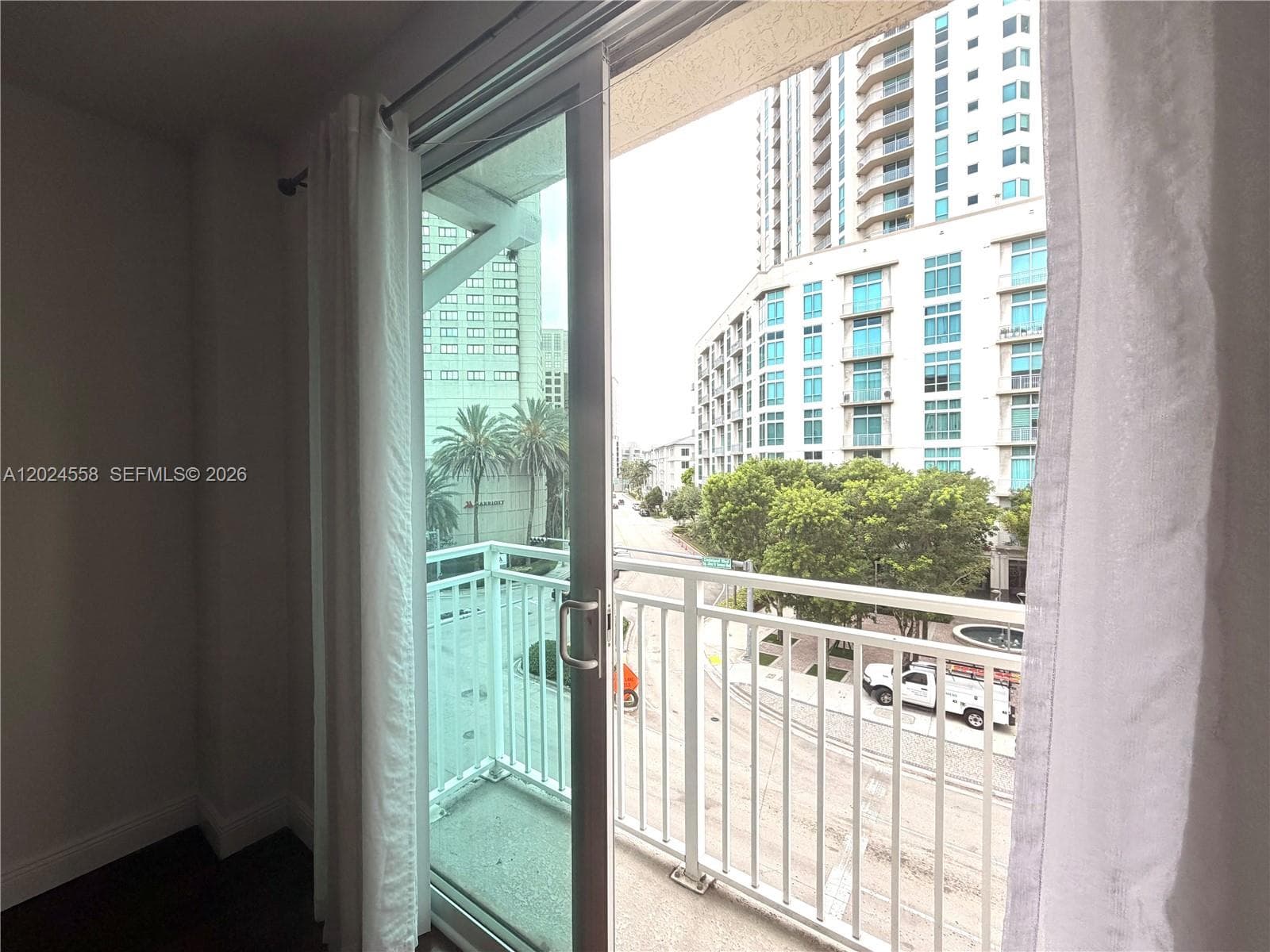 DOWNTOWN DADELAND CONDO N · #303 in Miami - Photo 5