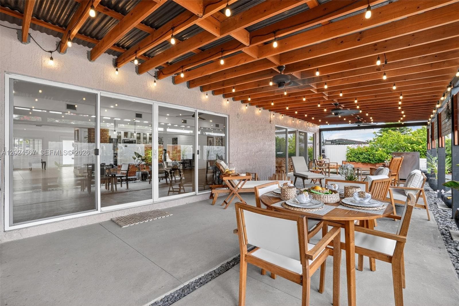 Outdoor Kitchen