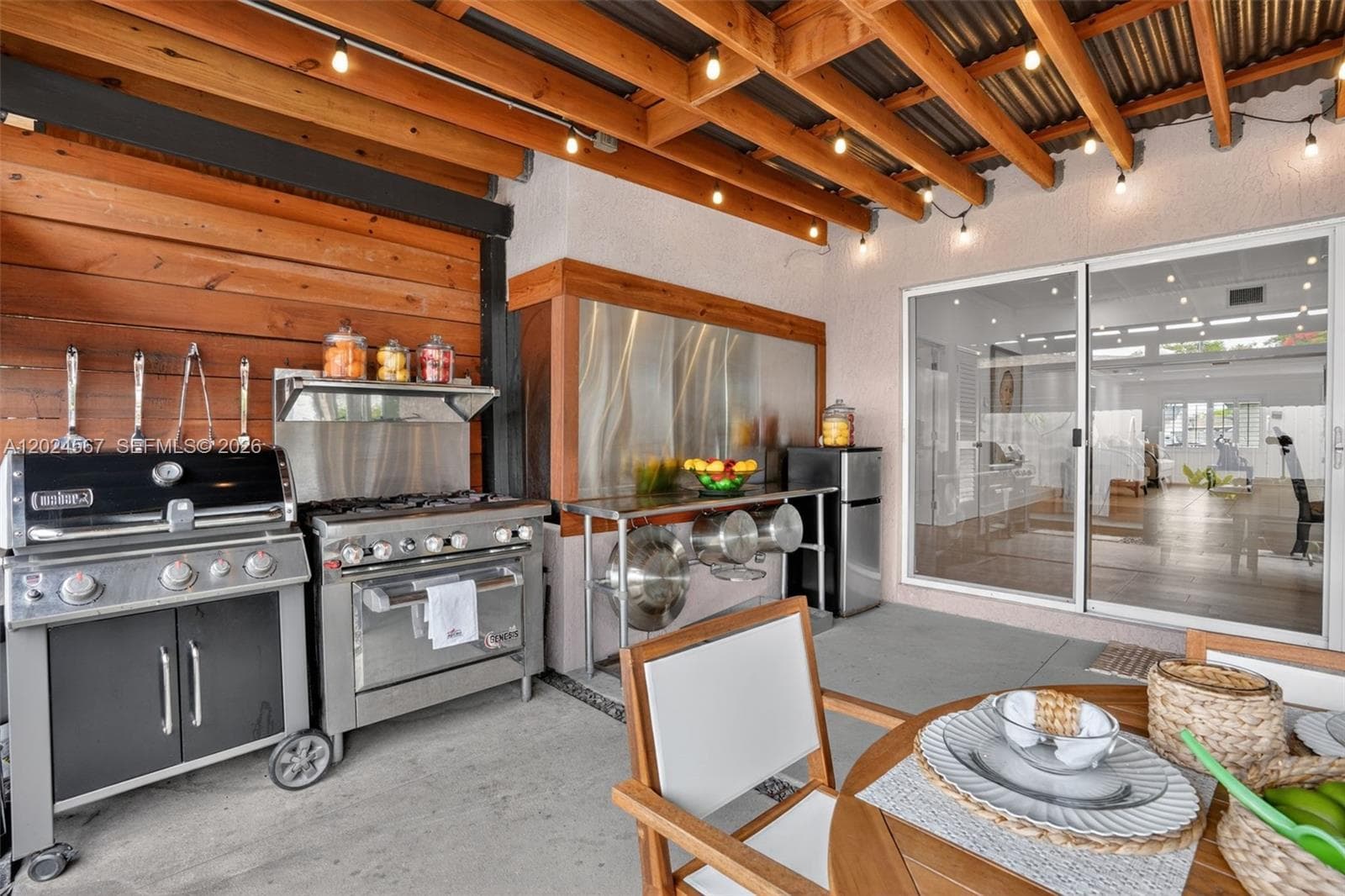 Outdoor Kitchen