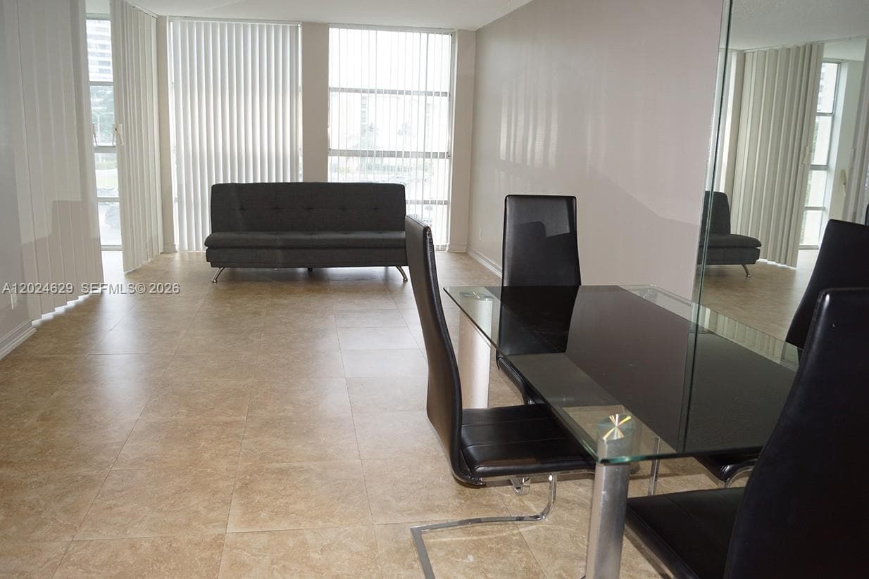 DESOTO PARK COBDO · #312 in Hallandale Beach - Photo 7