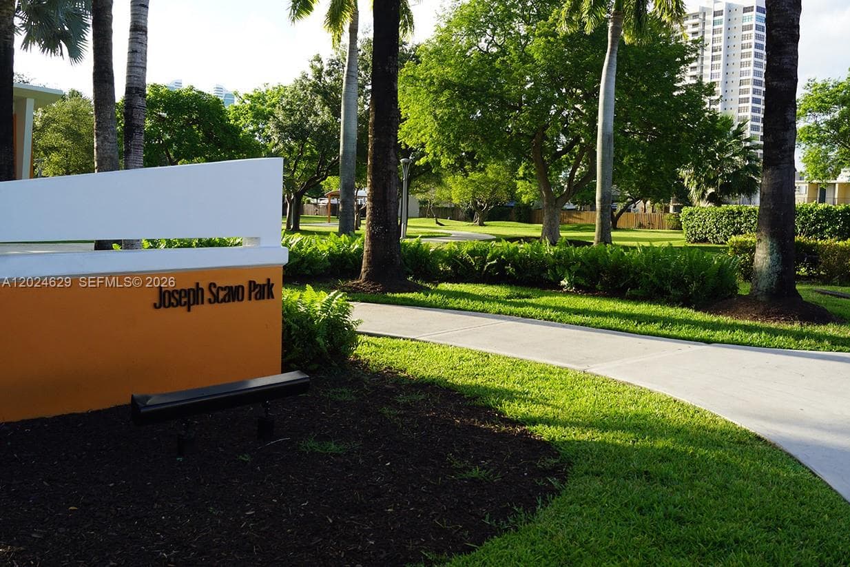 DESOTO PARK COBDO · #312 in Hallandale Beach - Photo 19