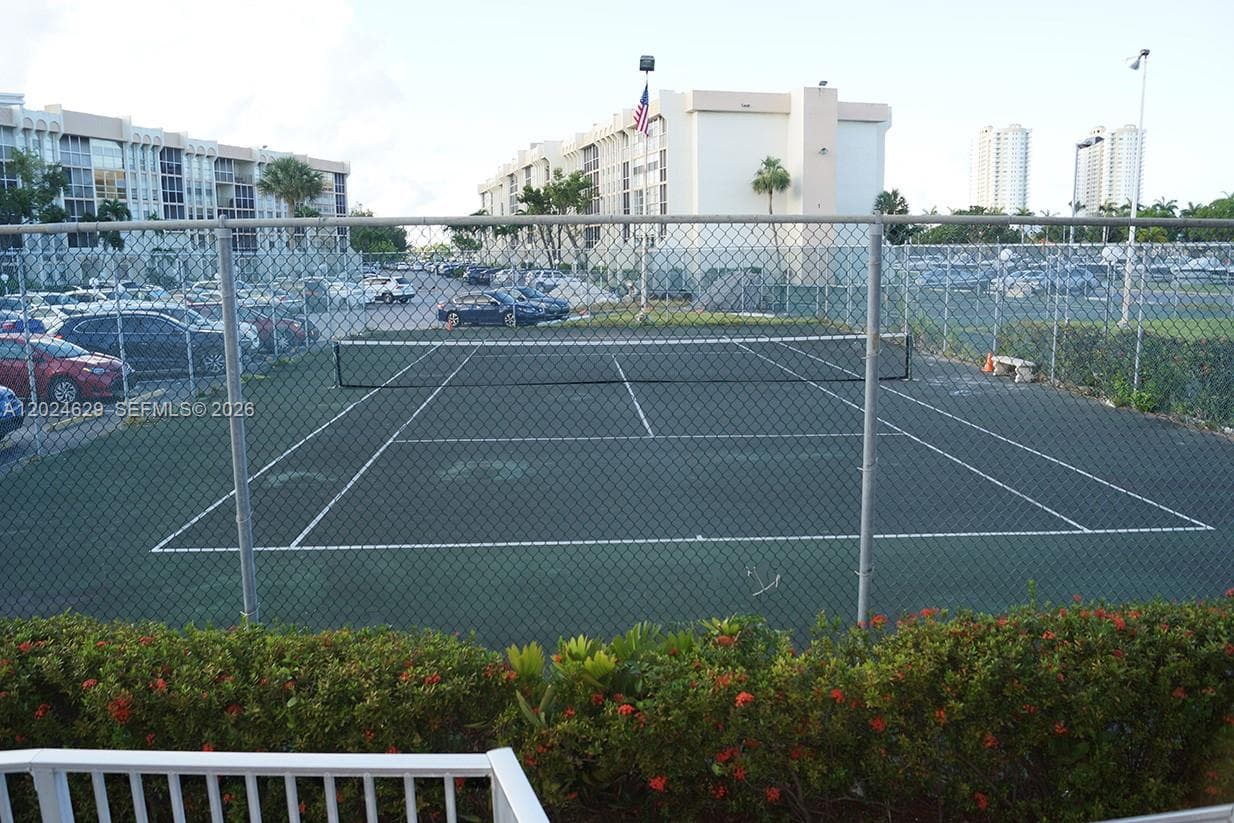 DESOTO PARK COBDO · #312 in Hallandale Beach - Photo 25