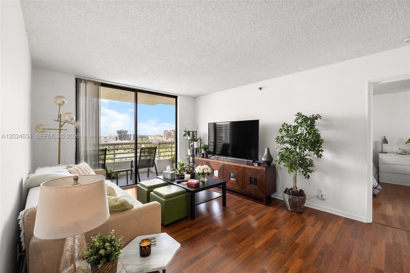 PARC CENTRAL · #1601 in Aventura - Photo 2