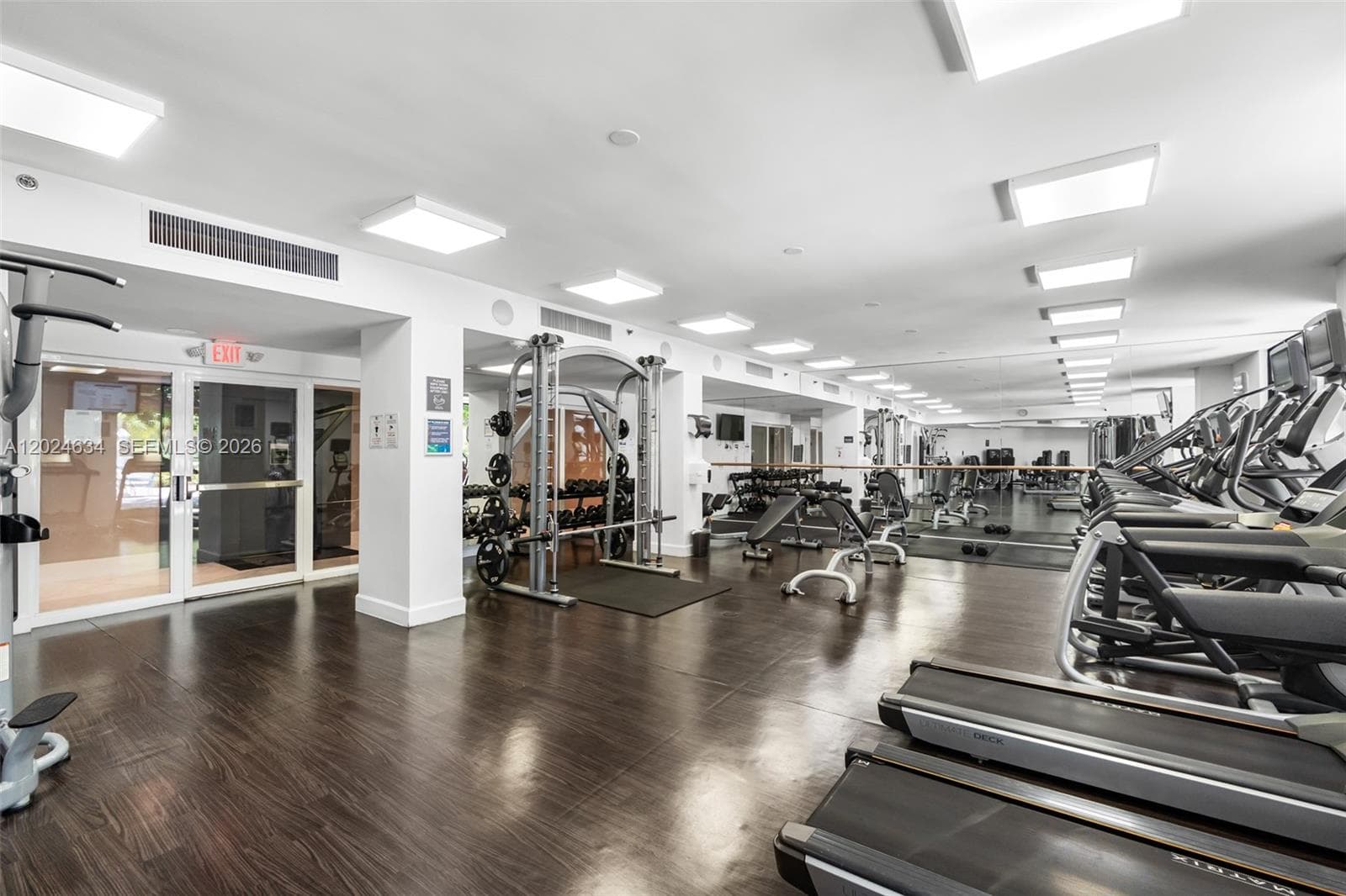 PARC CENTRAL · #1601 in Aventura - Photo 32