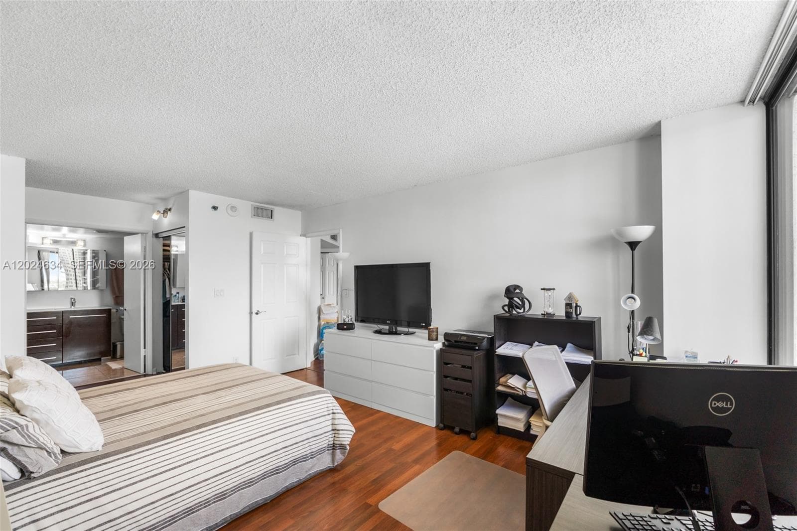 PARC CENTRAL · #1601 in Aventura - Photo 15