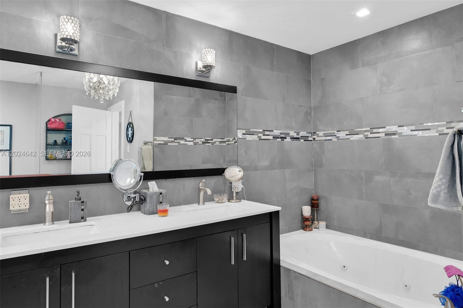 8825 SW 185th Ter photo 22