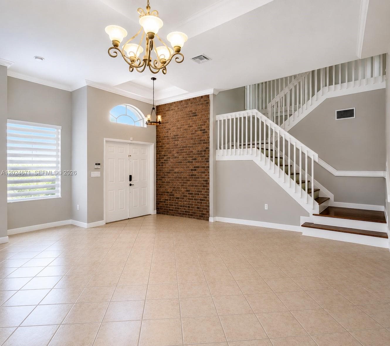 2116 NE 38th Rd #2116 photo 2