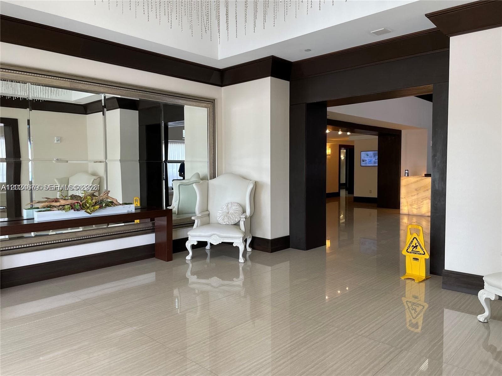 Oceania III · #538 in Sunny Isles Beach - Photo 2