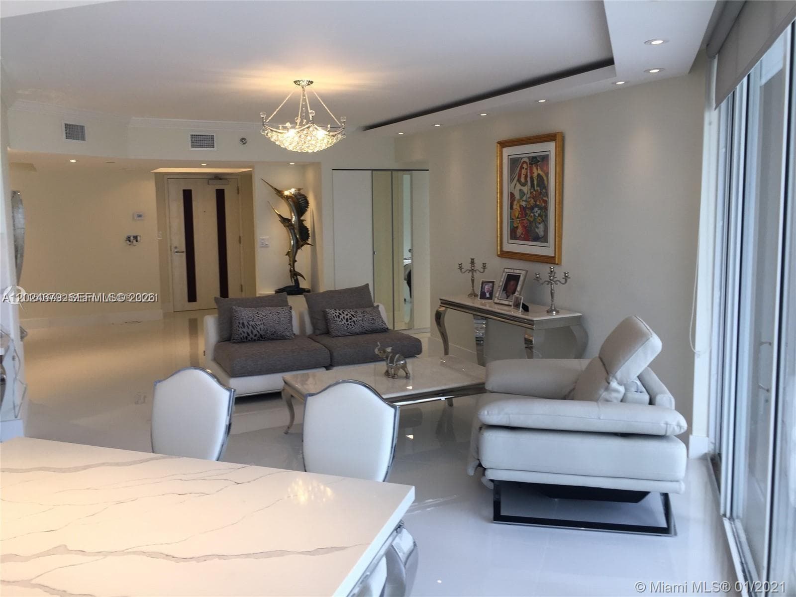 Oceania III · #538 in Sunny Isles Beach - Photo 7
