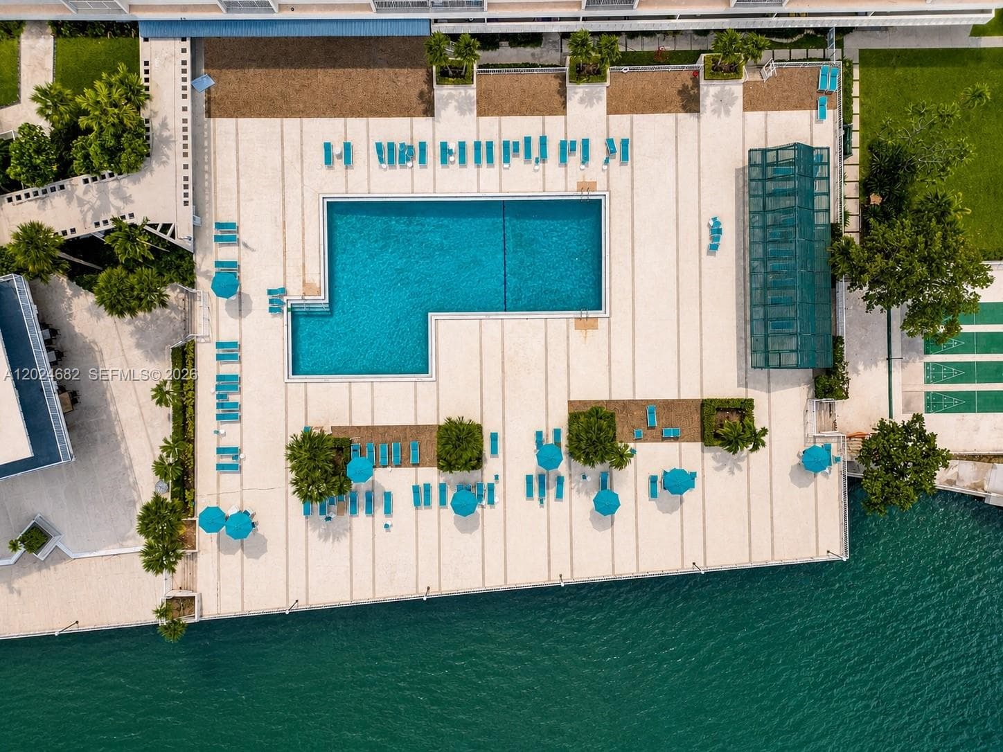 arlen · #807 in Sunny Isles Beach - Photo 18