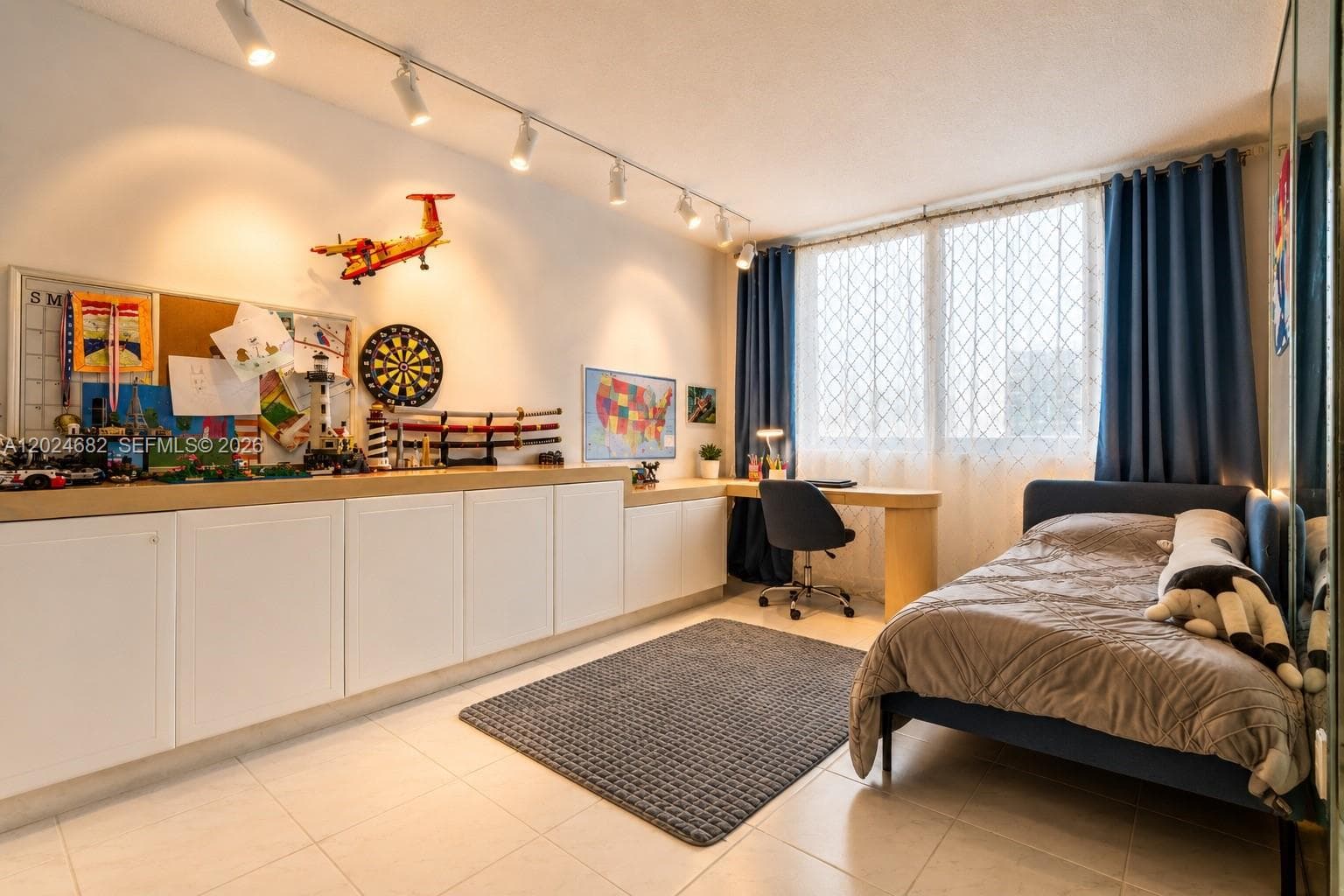 arlen · #807 in Sunny Isles Beach - Photo 11