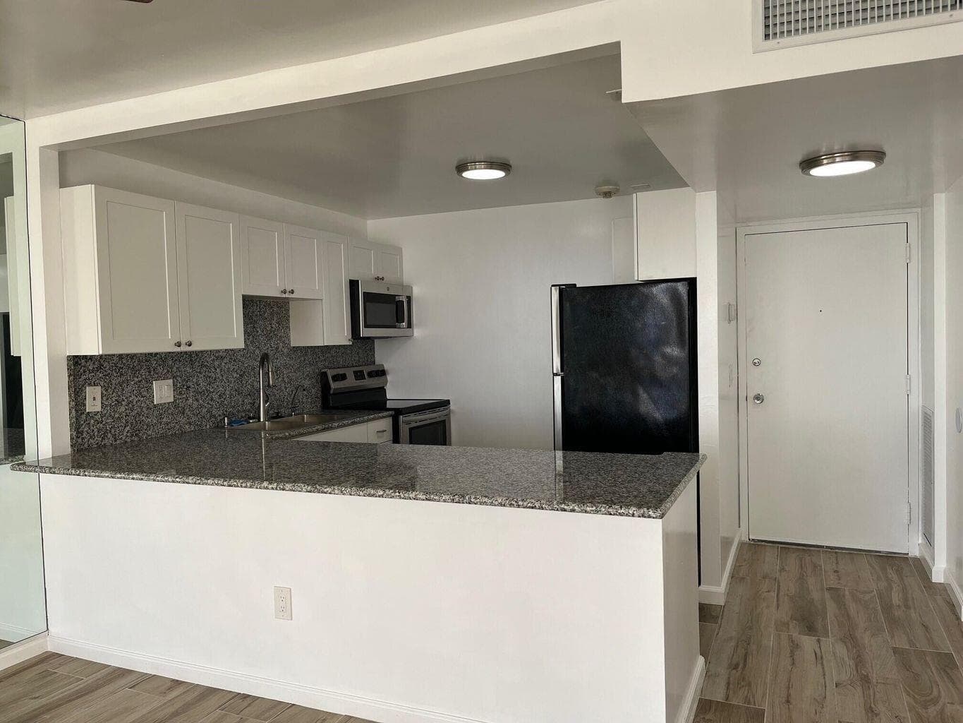 Kitchen 8