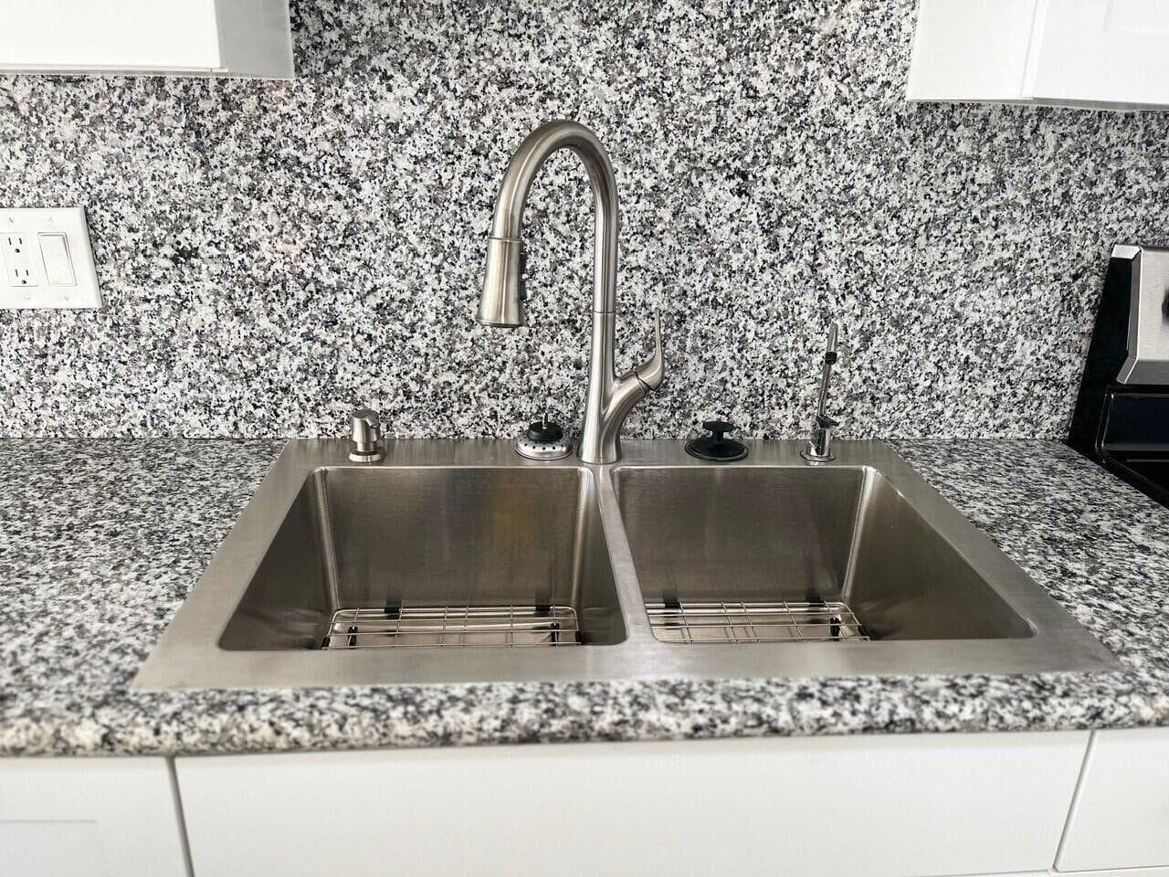 Kitchen 6