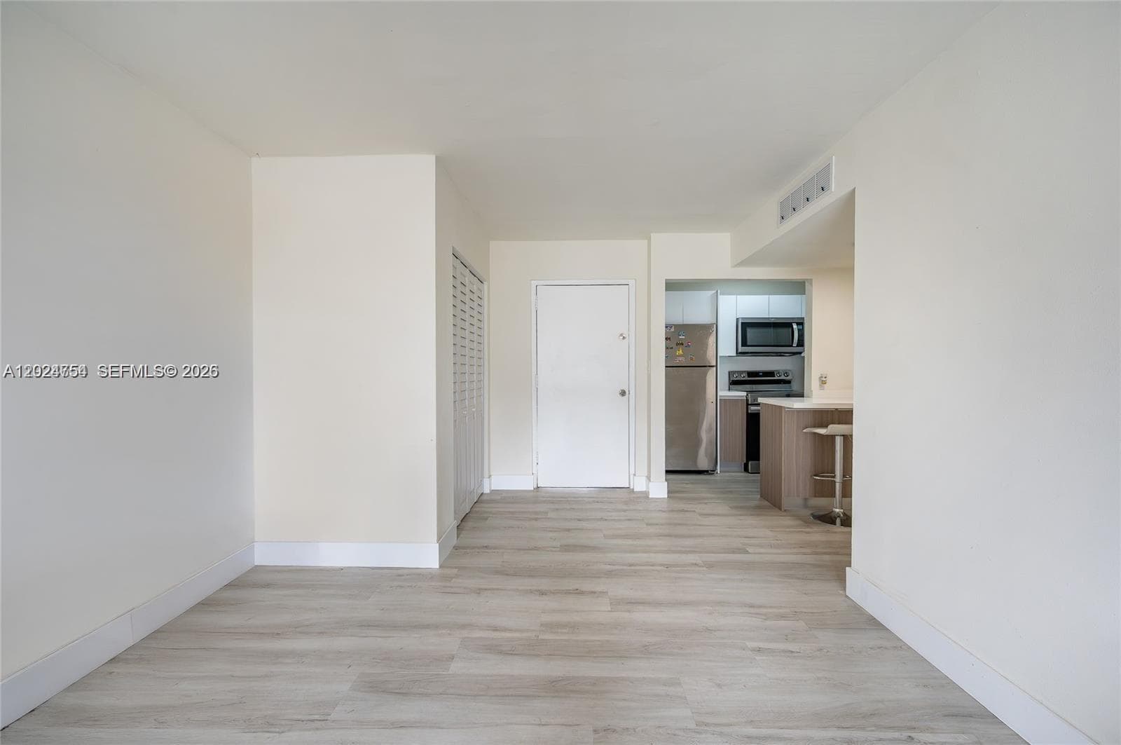 BAYCOURT TOWERS CONDO · #7E in Miami Beach - Photo 17