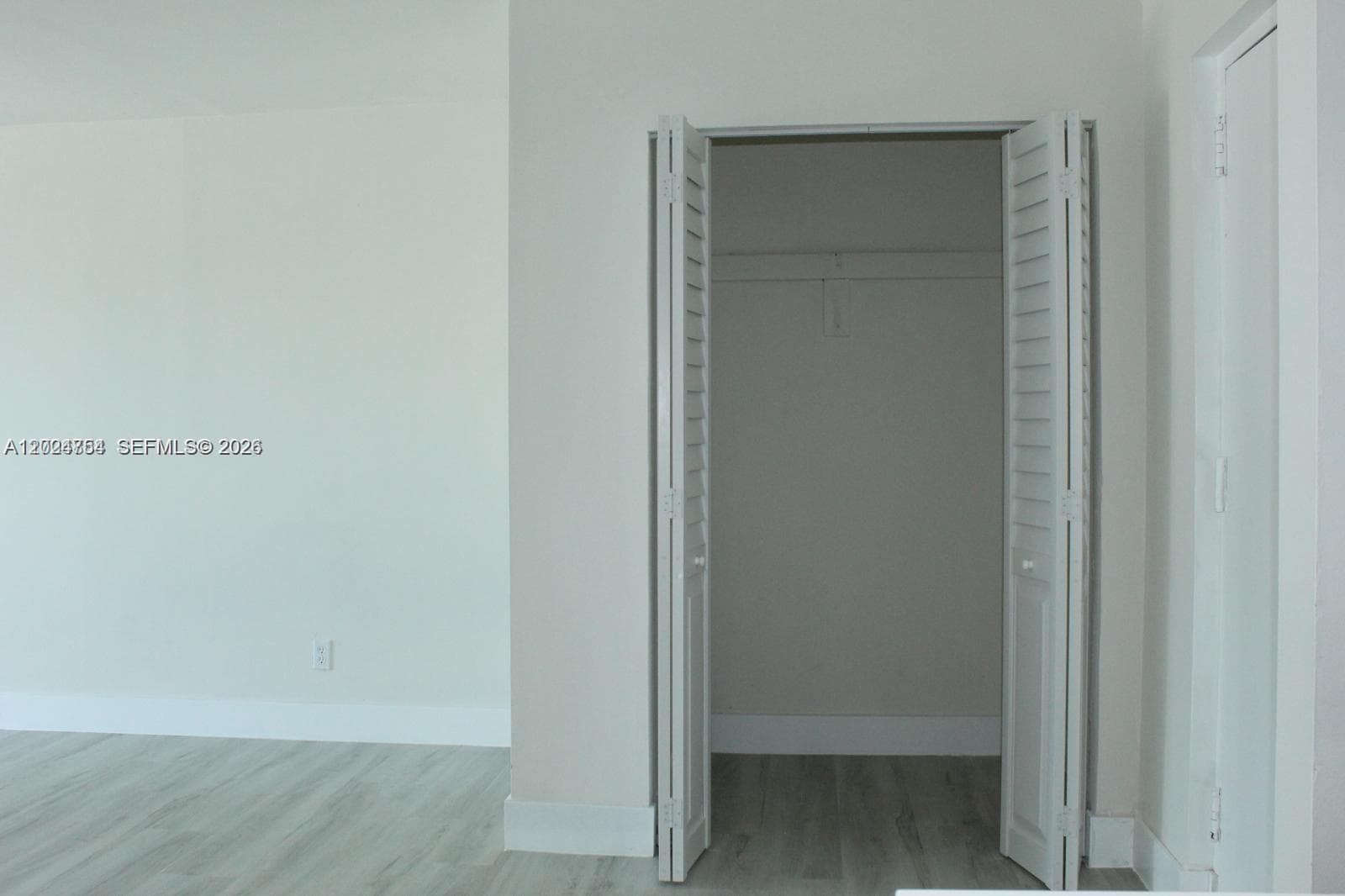 BAYCOURT TOWERS CONDO · #7E in Miami Beach - Photo 16