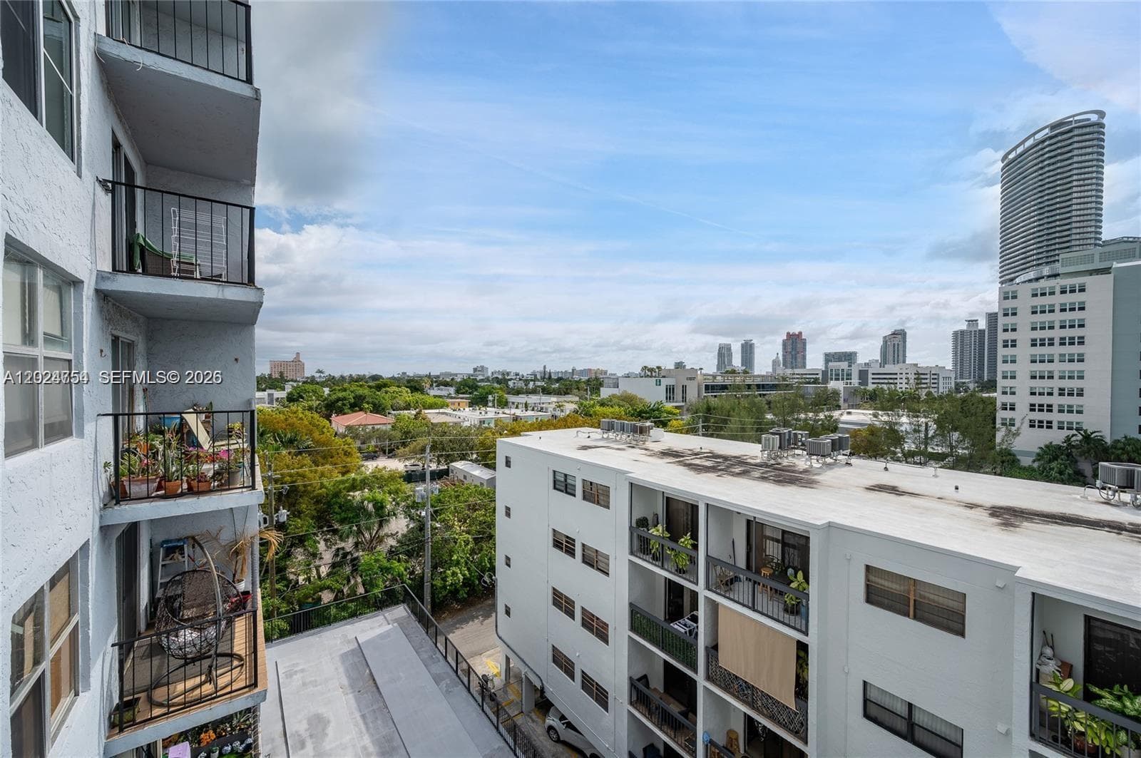 BAYCOURT TOWERS CONDO · #7E in Miami Beach - Photo 1
