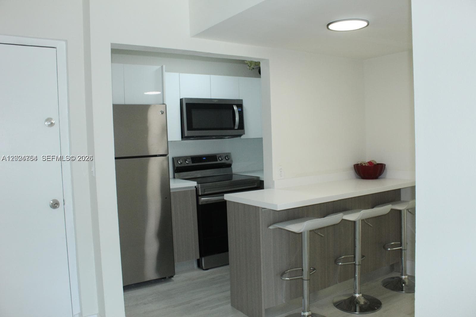 BAYCOURT TOWERS CONDO · #7E in Miami Beach - Photo 8