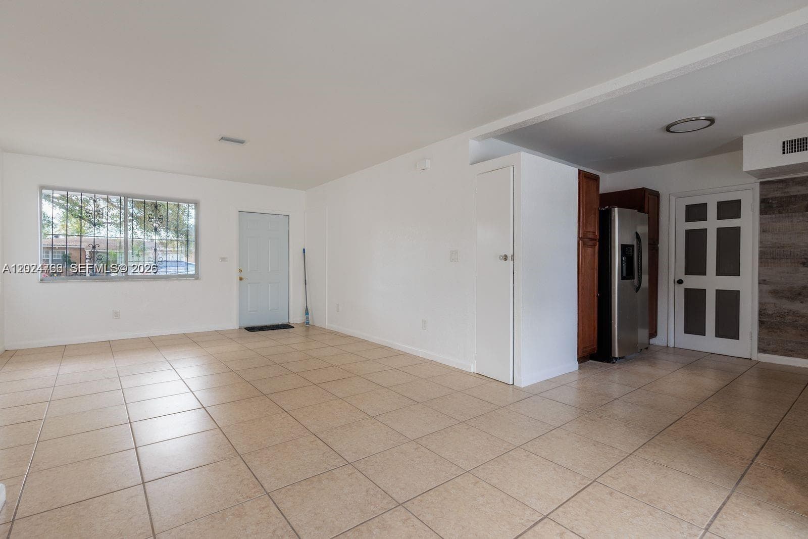 1301 NE 153rd St #1301 photo 5