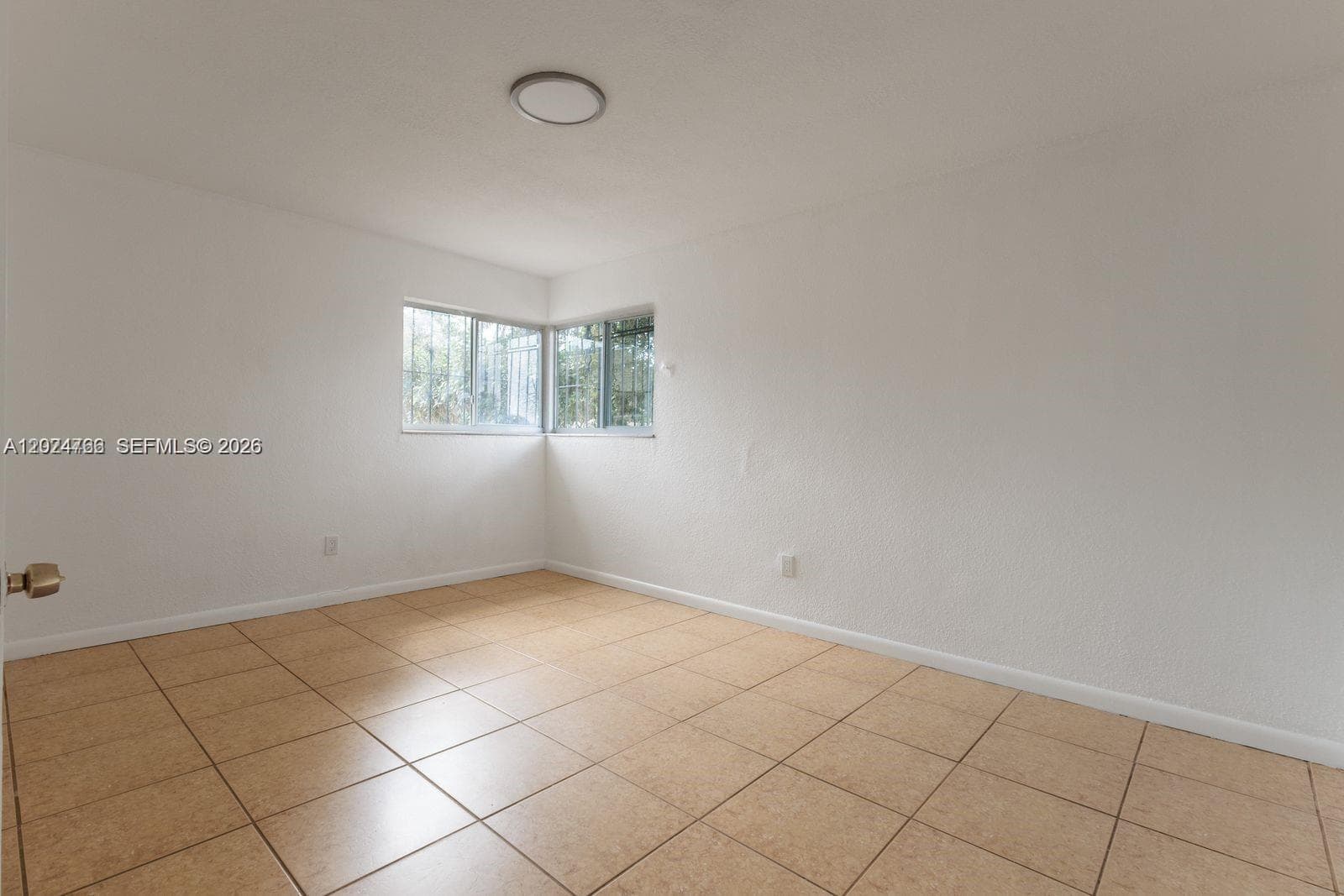 1301 NE 153rd St #1301 photo 9