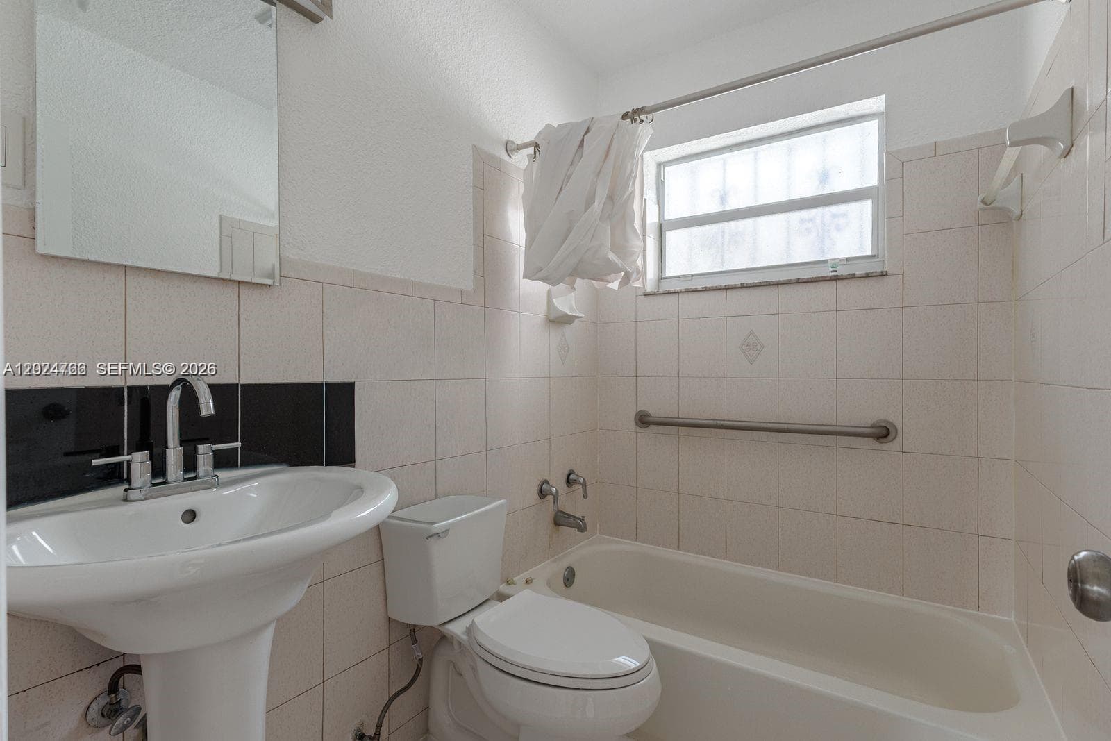 1301 NE 153rd St #1301 photo 11