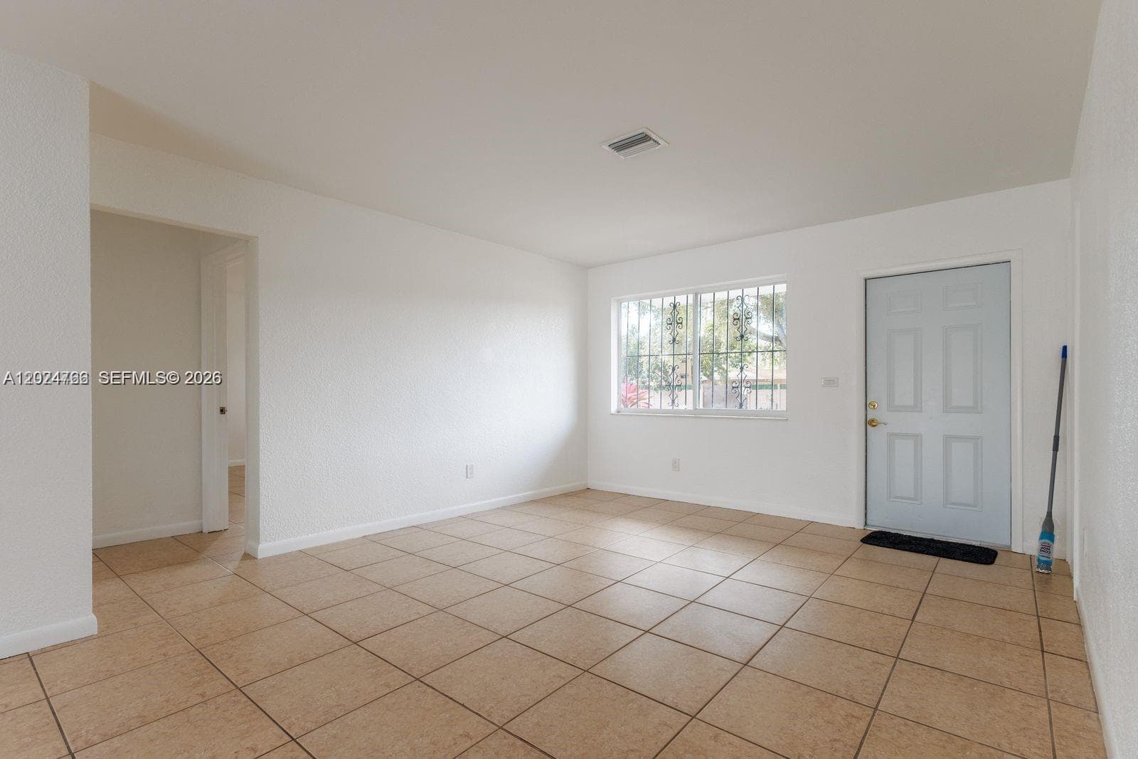 1301 NE 153rd St #1301 photo 8