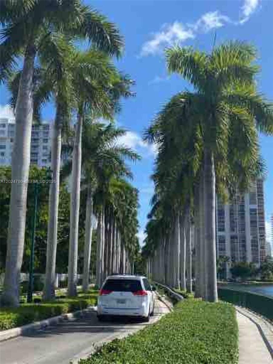 DEL PRADO MARINA · #1904 in Aventura - Photo 35