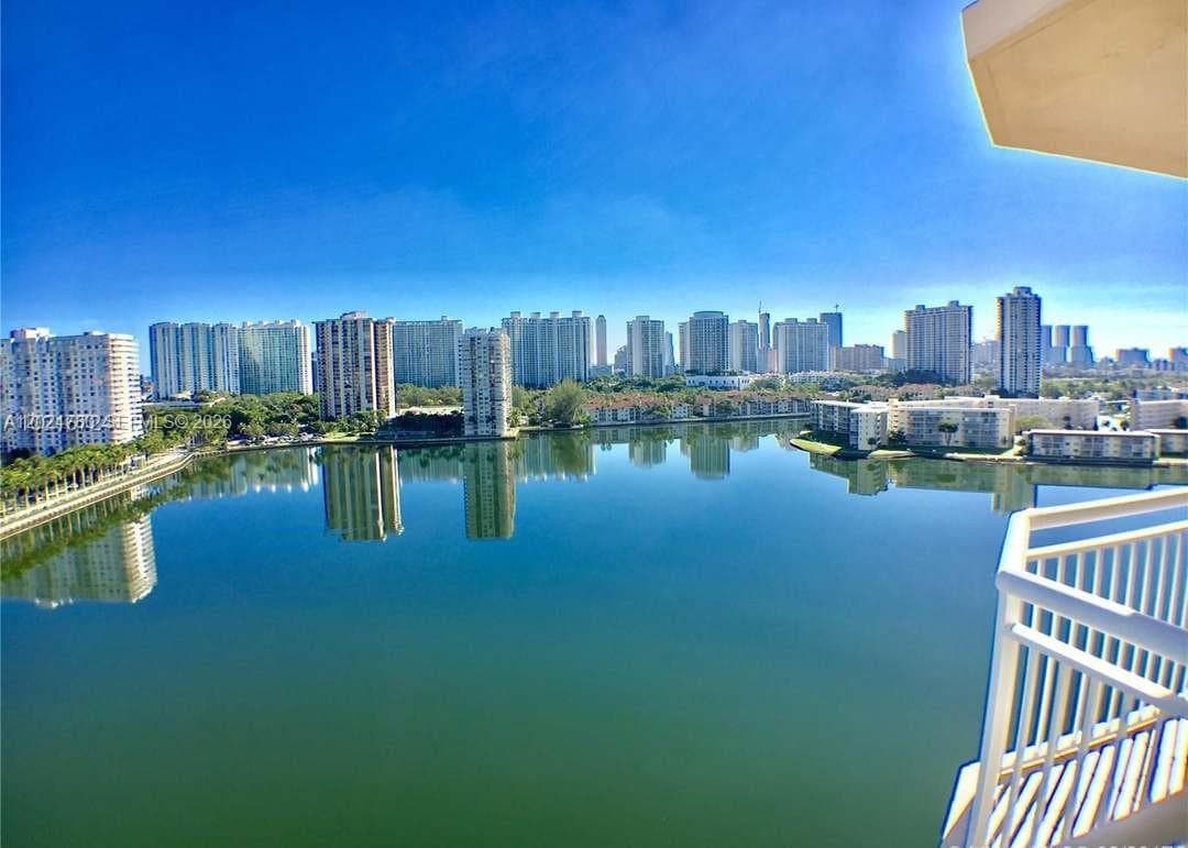 DEL PRADO MARINA · #1904 in Aventura - Photo 4