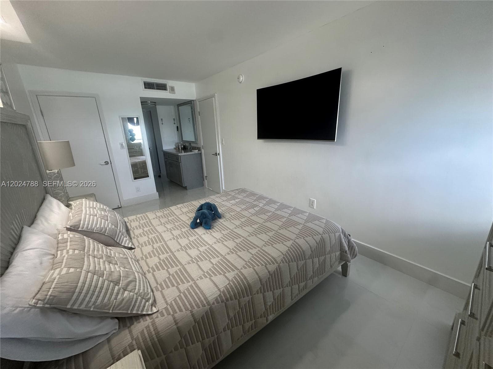 PARKER PLAZA CONDO ESTATE · #916 in Hallandale Beach - Photo 15