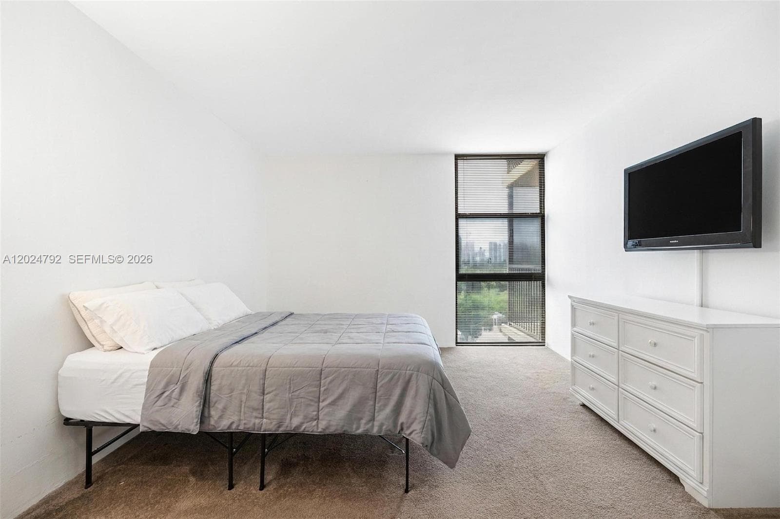 CORONADO TOWERS · #825 in Aventura - Photo 10