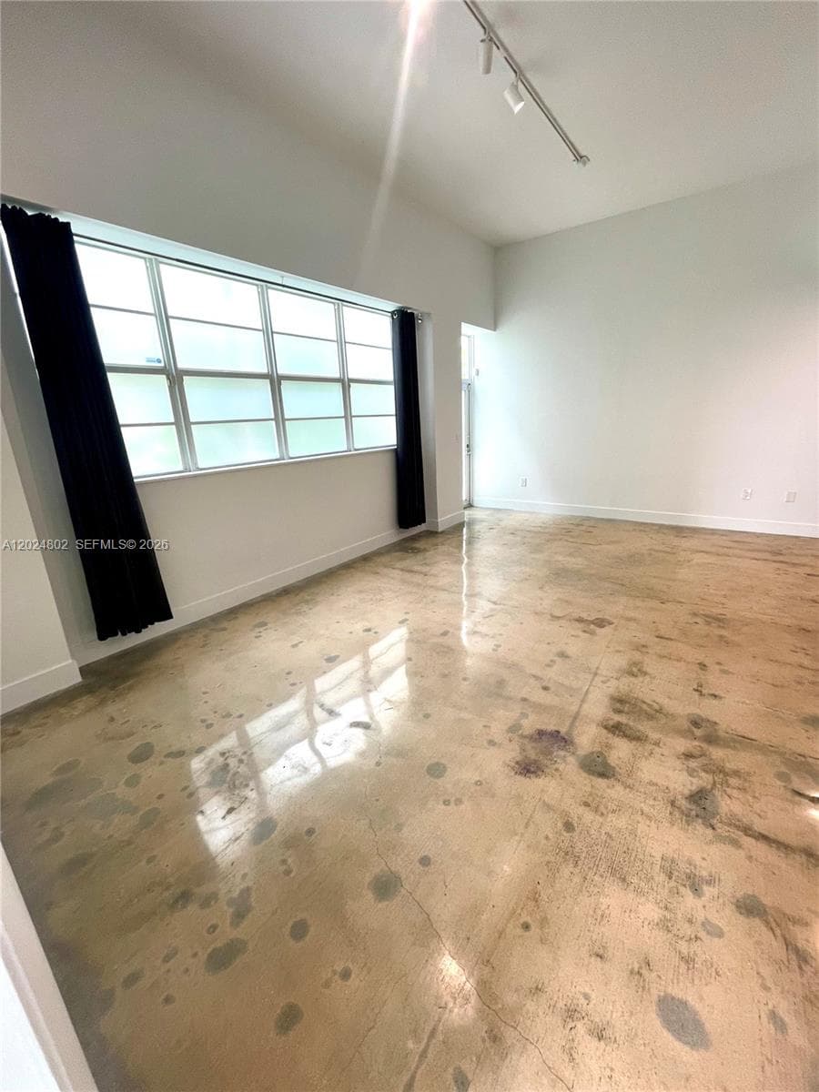 THE NOBLOI CONDO · #6 in Miami Beach - Photo 19
