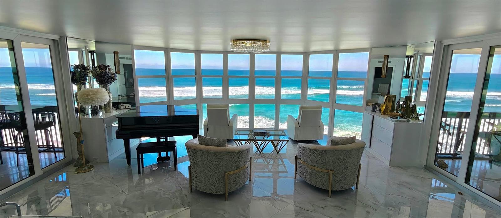 STUNNING VIEWS