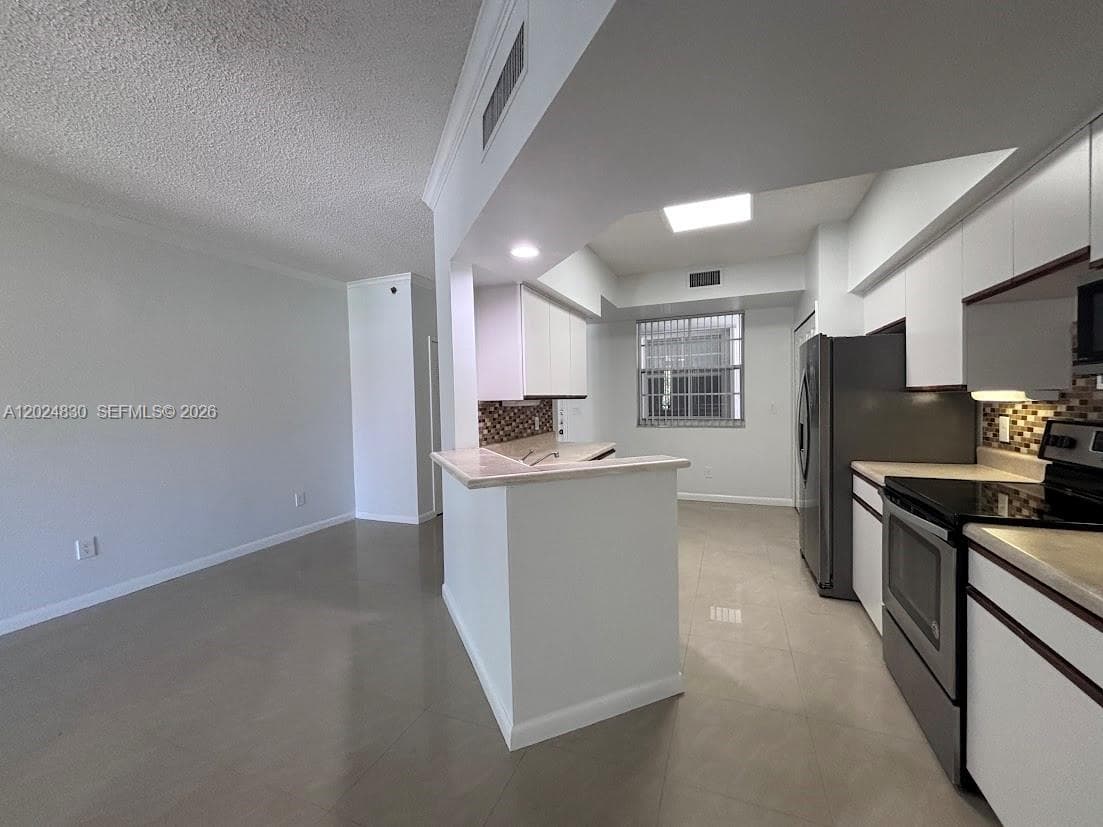 VILLAGE BY THE BAY CONDO · #9306 in Aventura - Photo 5