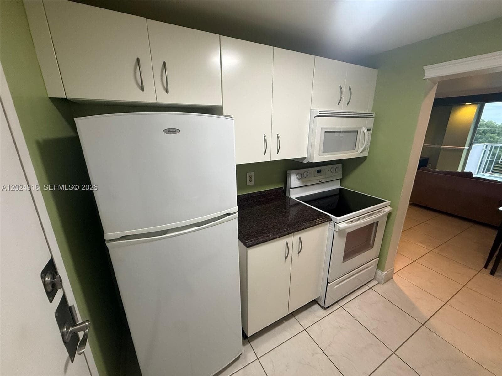 KEYSTONE TOWERS CONDO · #503 in North Miami - Photo 7