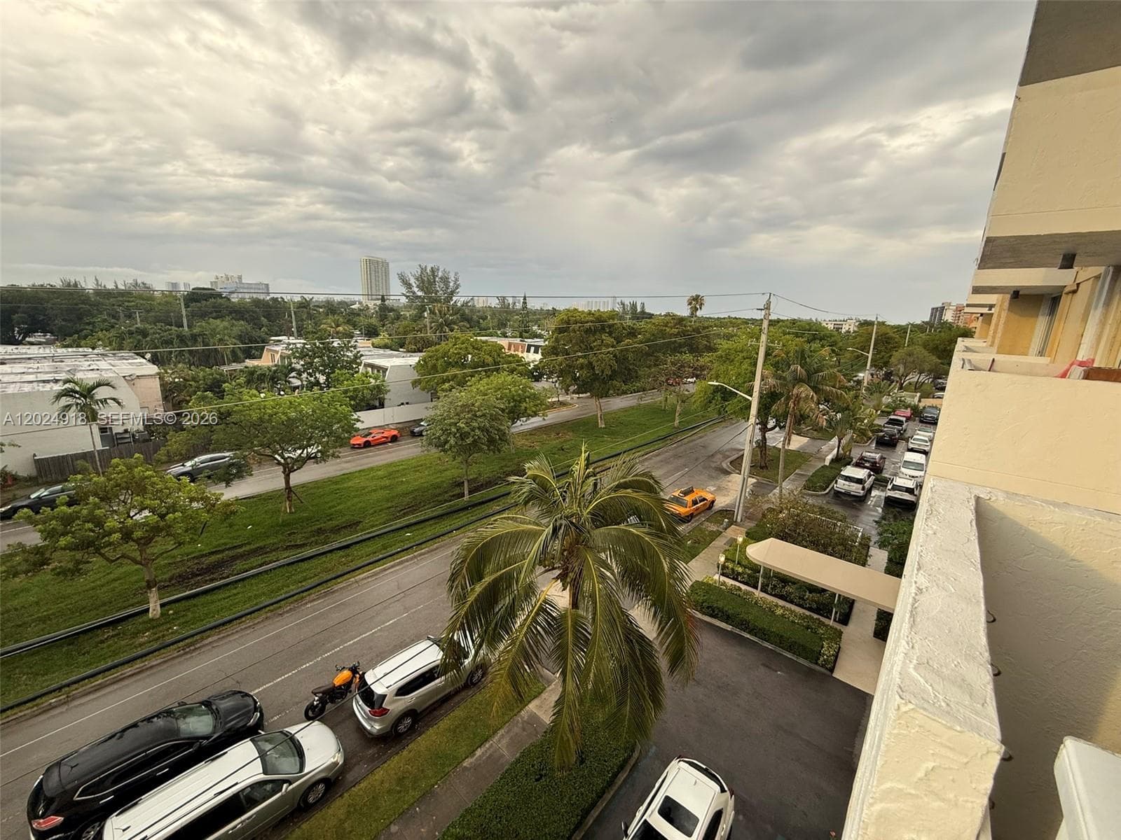 KEYSTONE TOWERS CONDO · #503 in North Miami - Photo 20