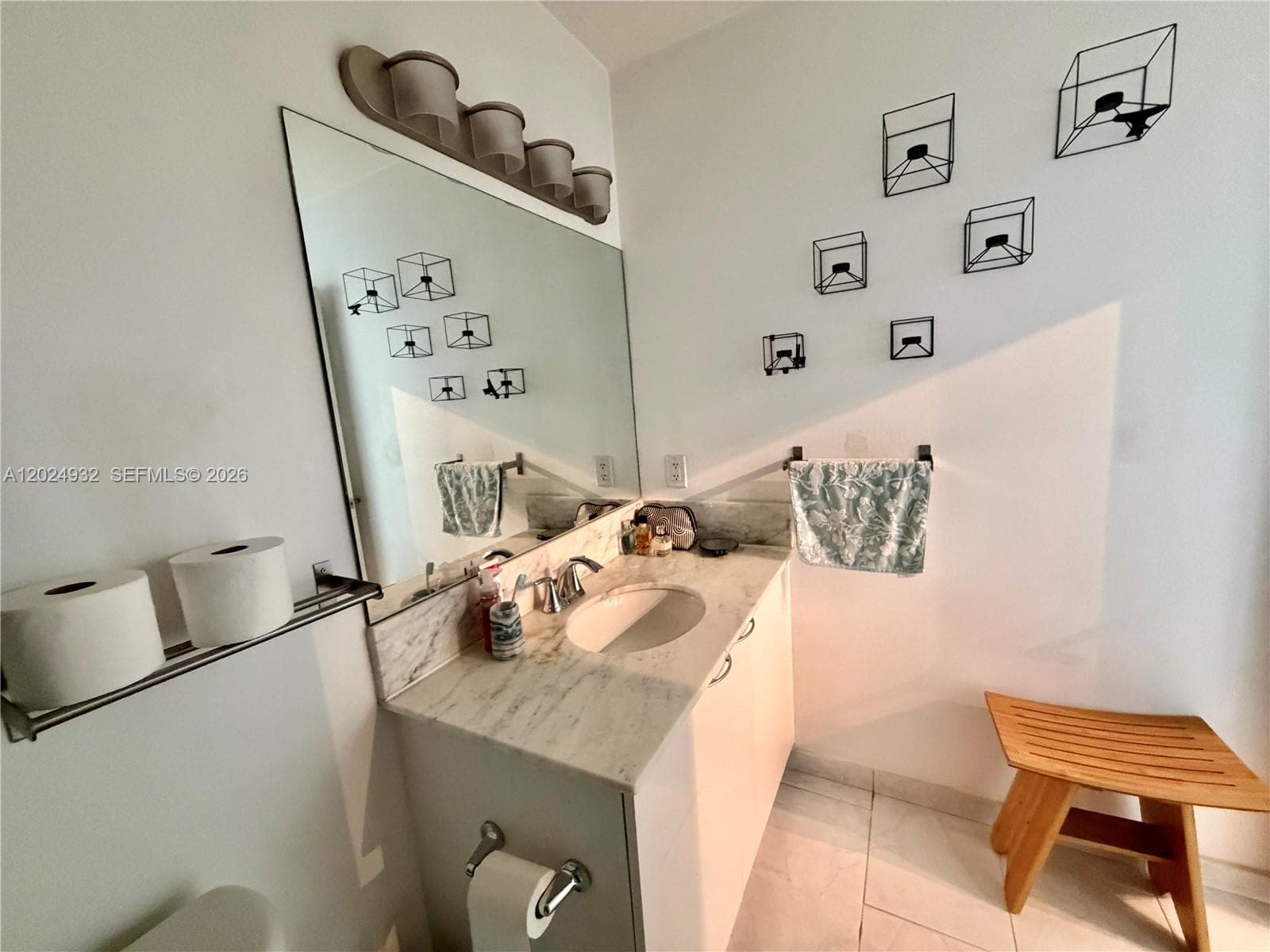 Loft Downtown II · #1909 in Miami - Photo 10