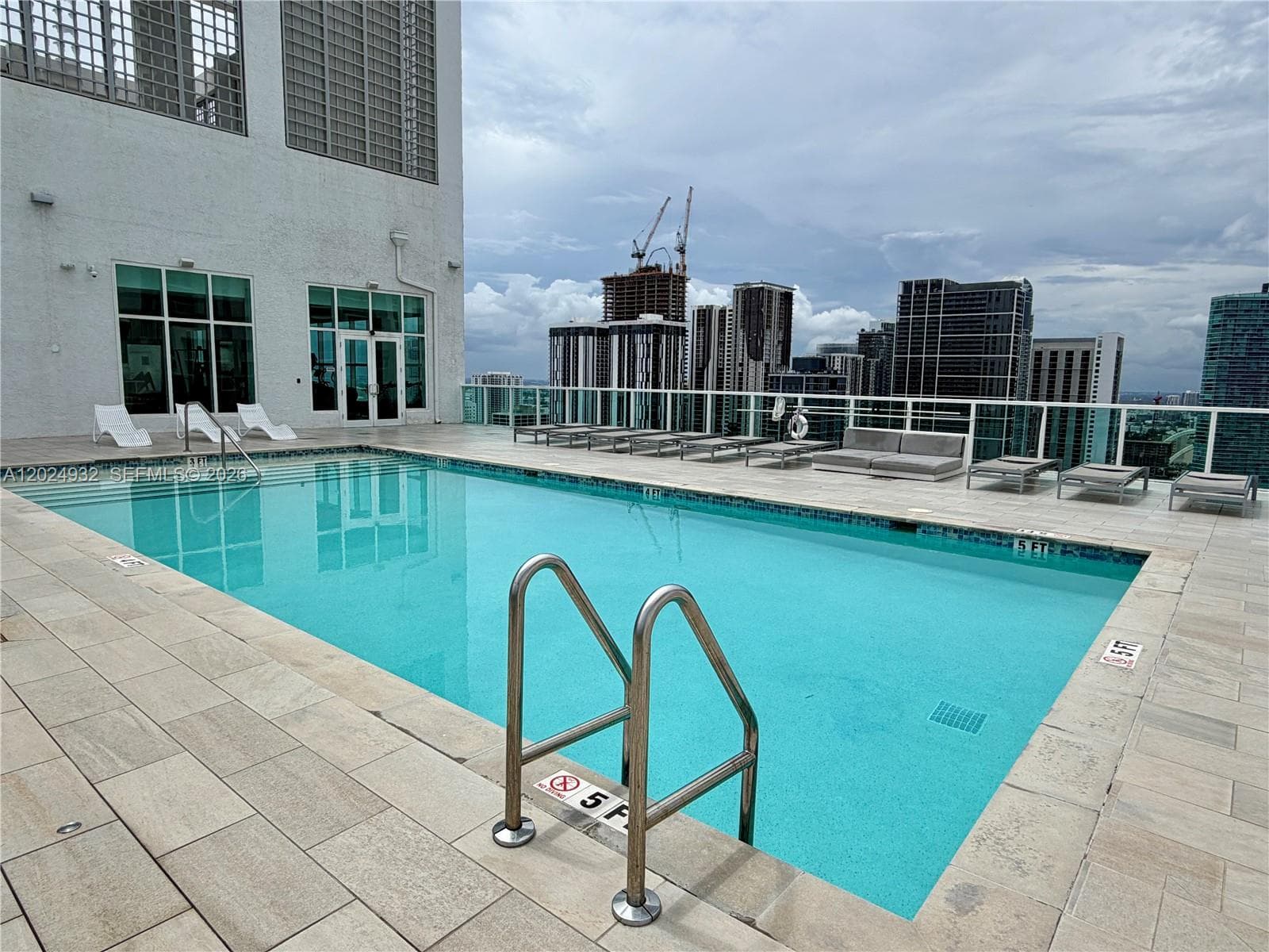 Loft Downtown II · #1909 in Miami - Photo 19