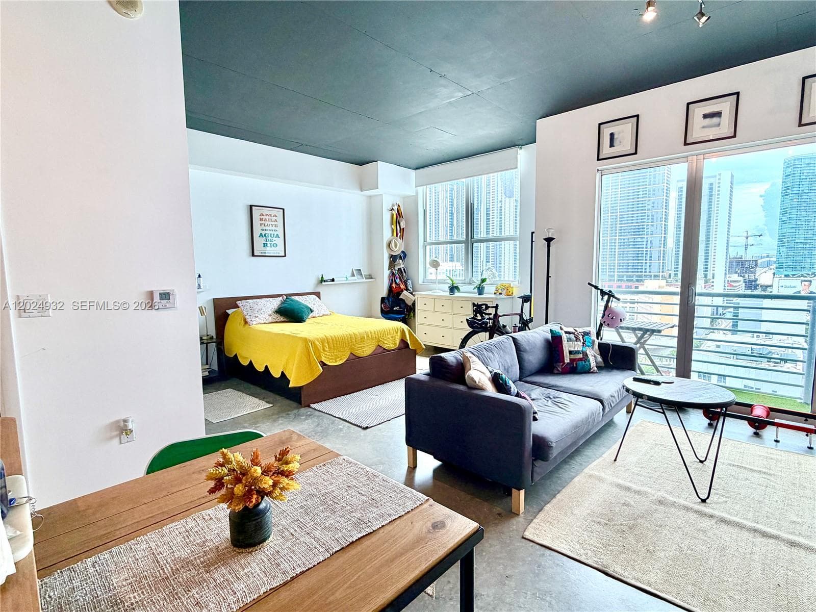 Loft Downtown II · #1909 in Miami - Photo 8