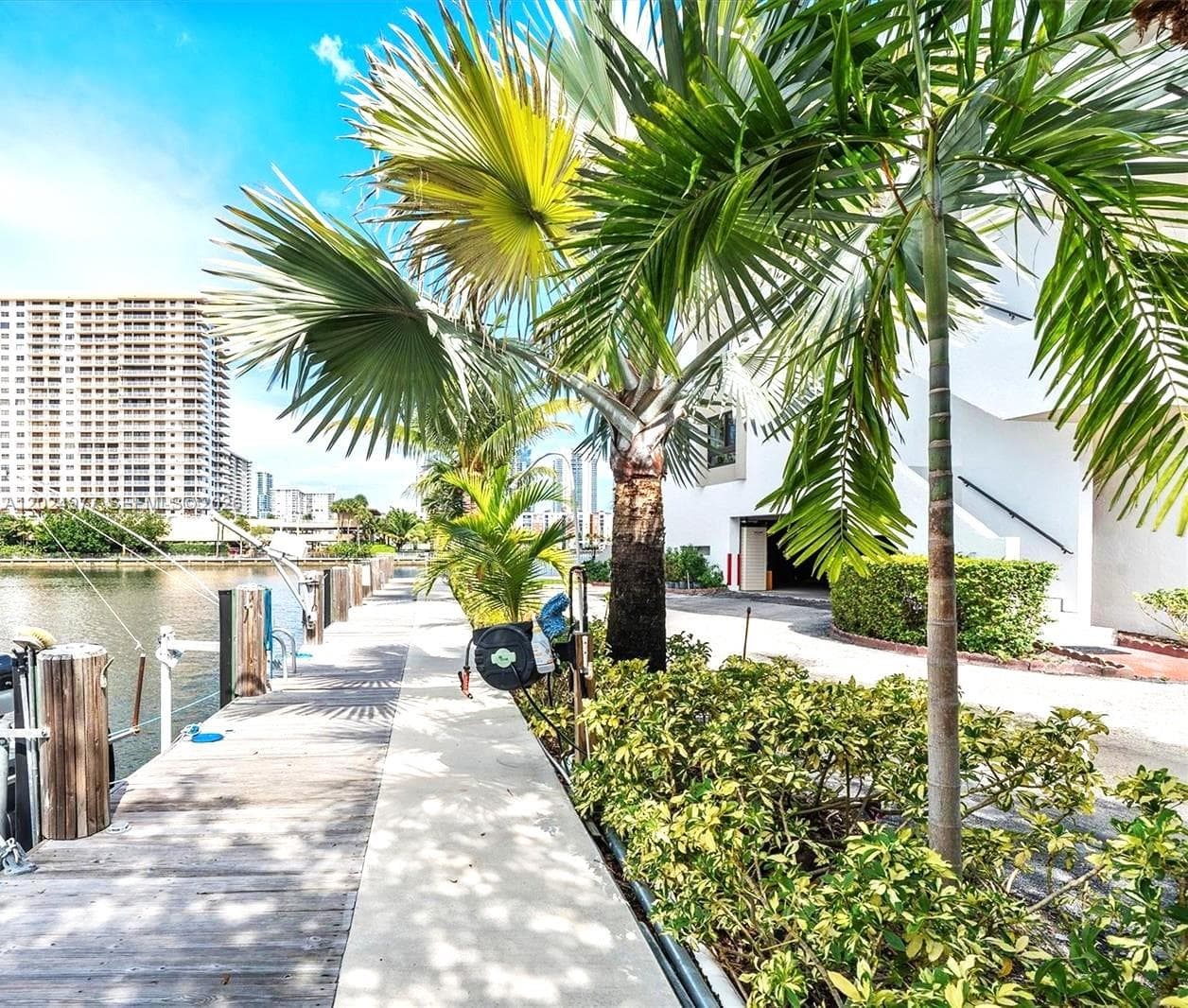 PELICAN LANDING CONDO · #107A in North Miami Beach - Photo 13