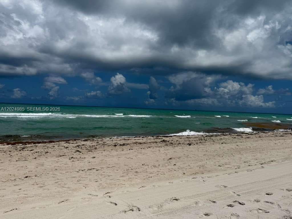 THE AMETHYST CONDO · #1109 in Miami Beach - Photo 3