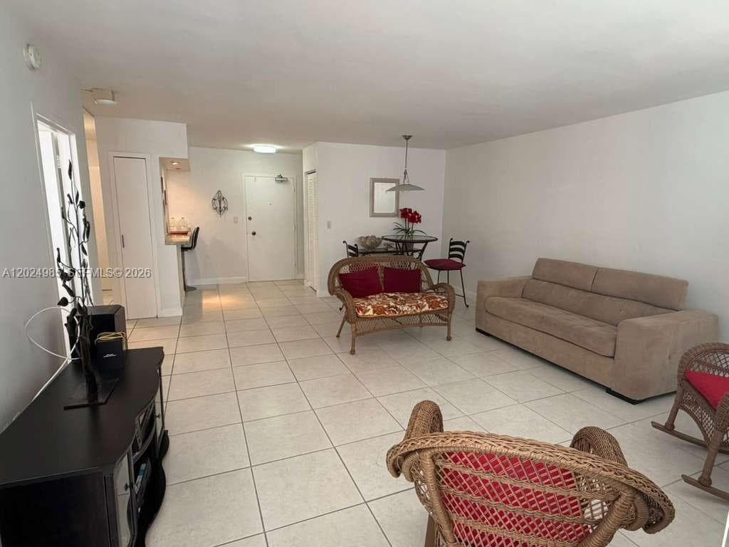 THE AMETHYST CONDO · #1109 in Miami Beach - Photo 4