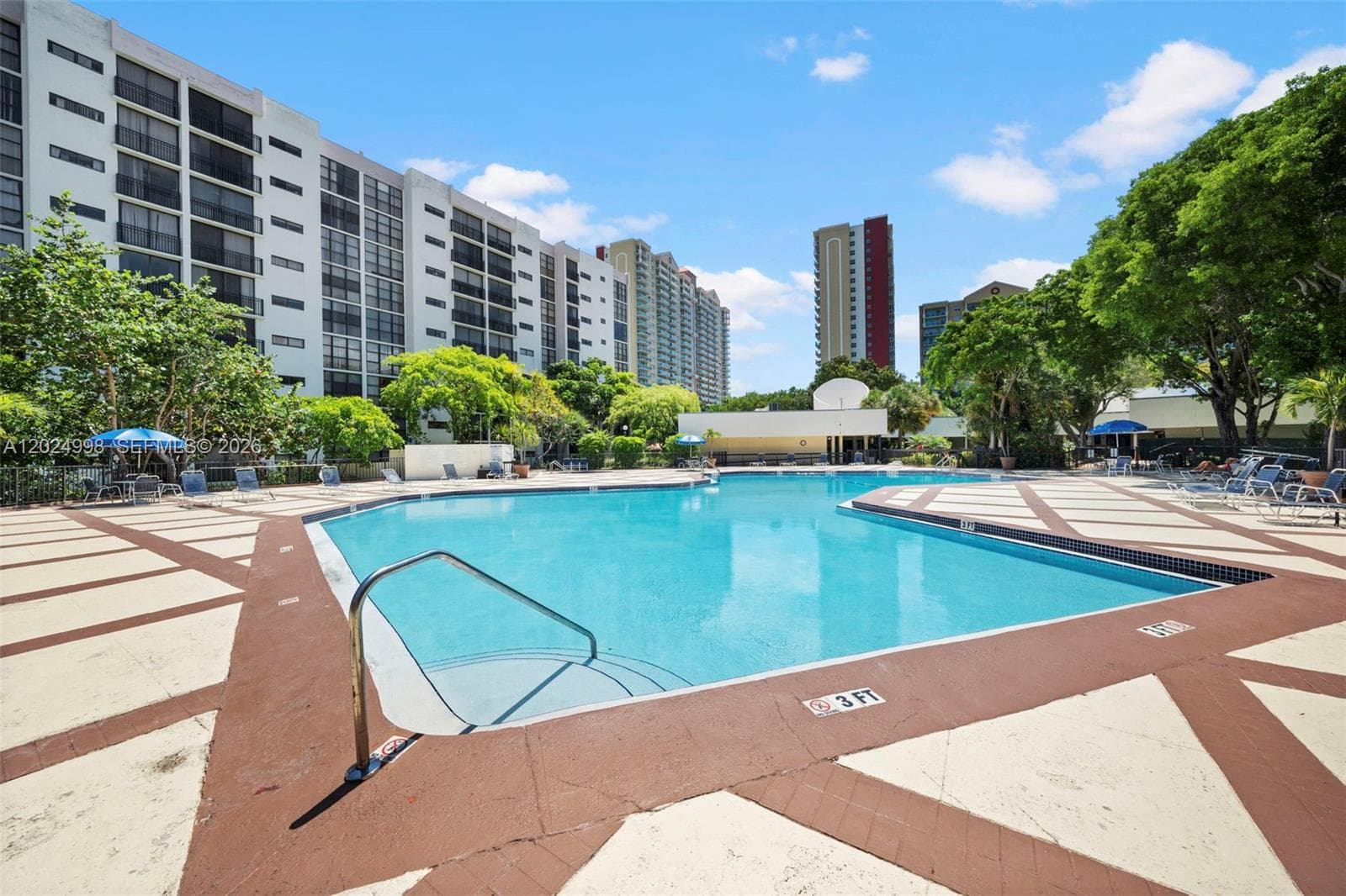 PLAZA OF AMERICAS CONDO P · #417 in Sunny Isles Beach - Photo 2