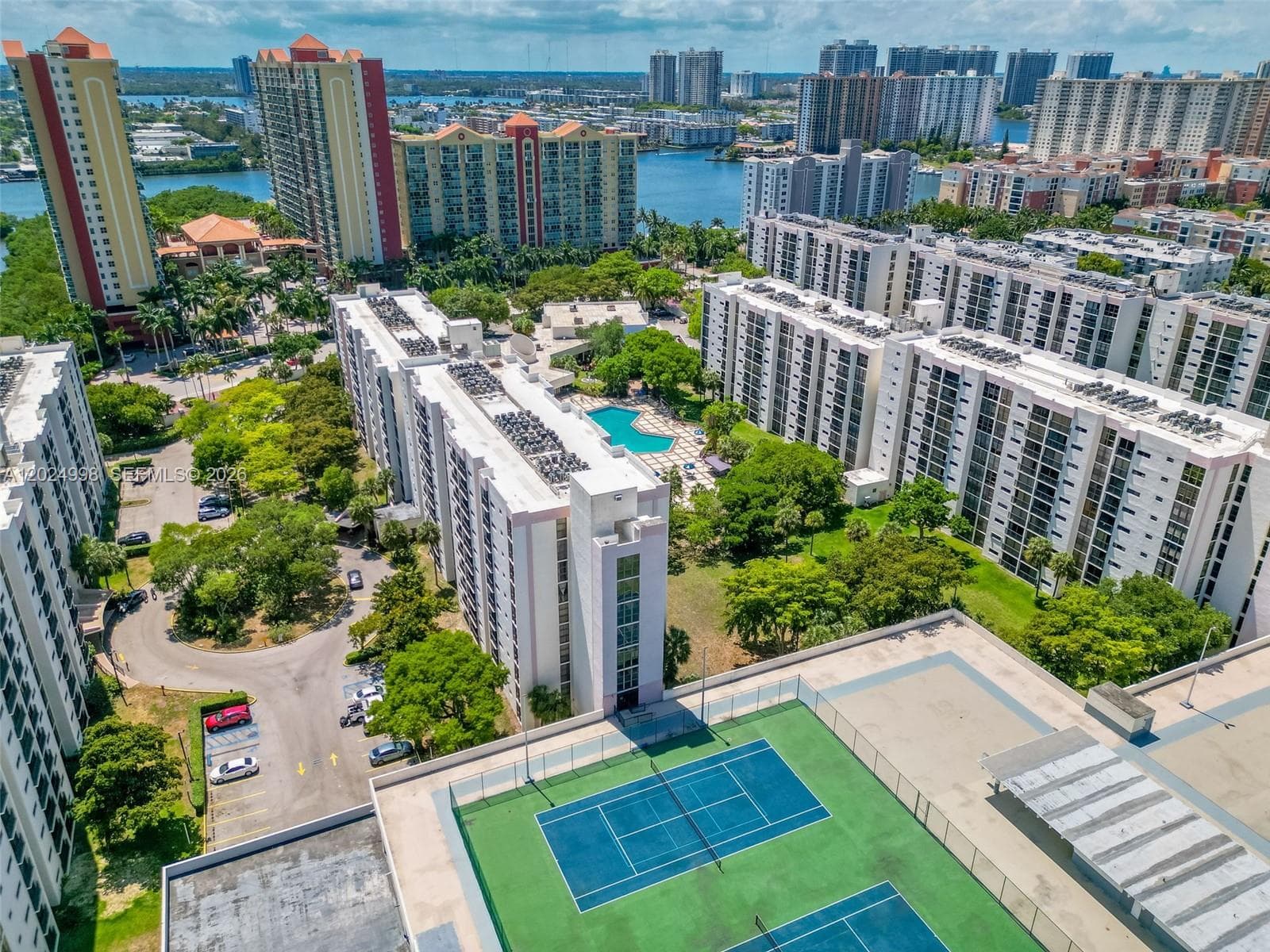 PLAZA OF AMERICAS CONDO P · #417 in Sunny Isles Beach - Photo 8